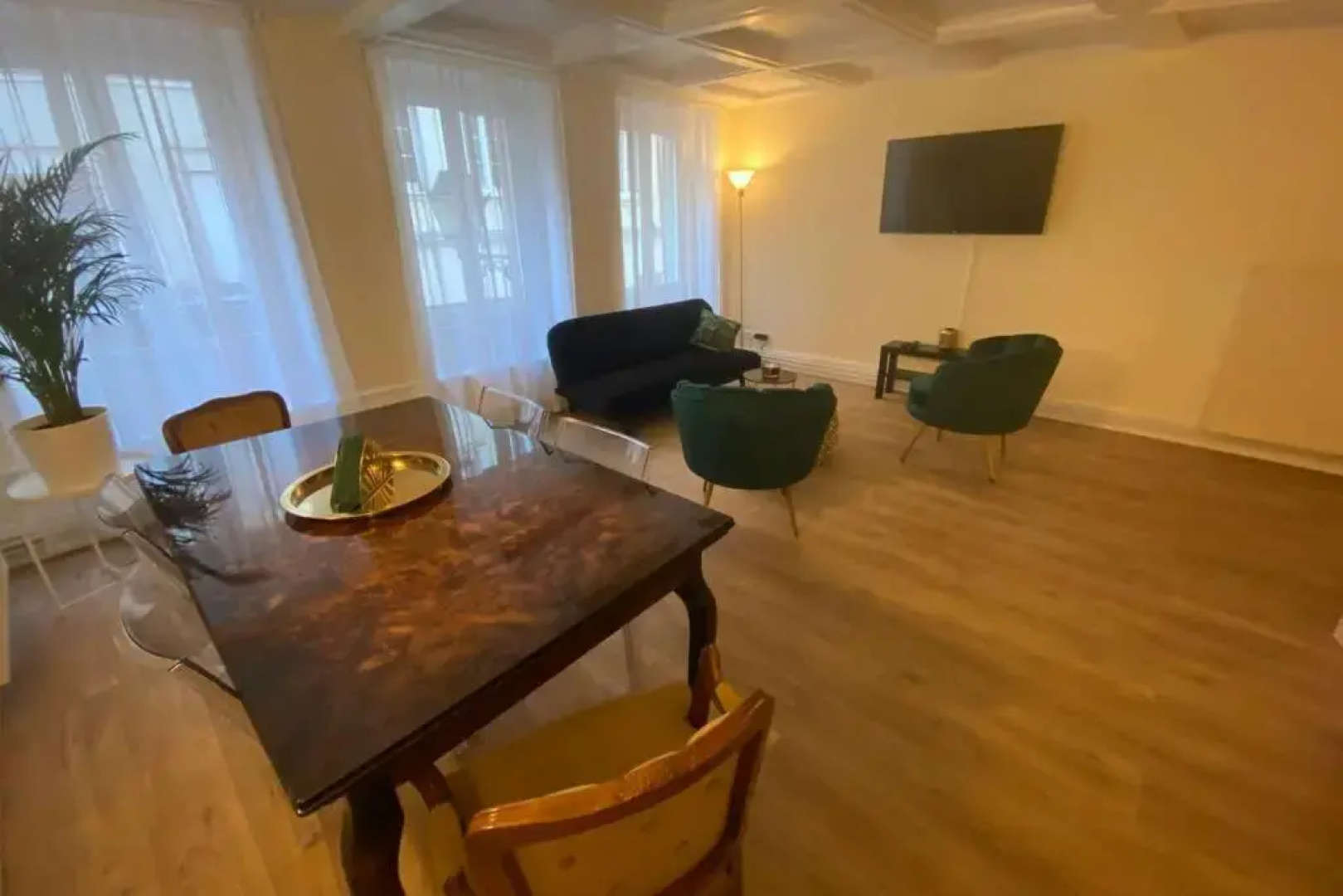 SPA de charme 6 pers avec Jacuzzi & Sauna privatifs au coeur de ville - Esprit Coco