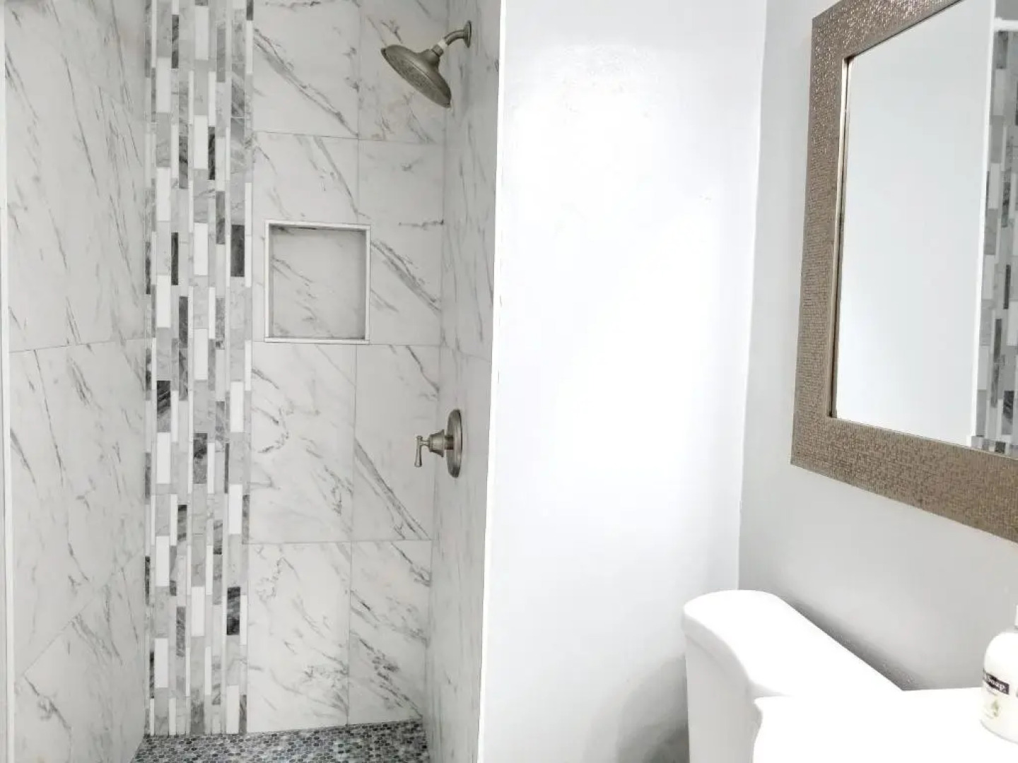 Glam Private Studio 4 Miles from Hard Rock Stadium