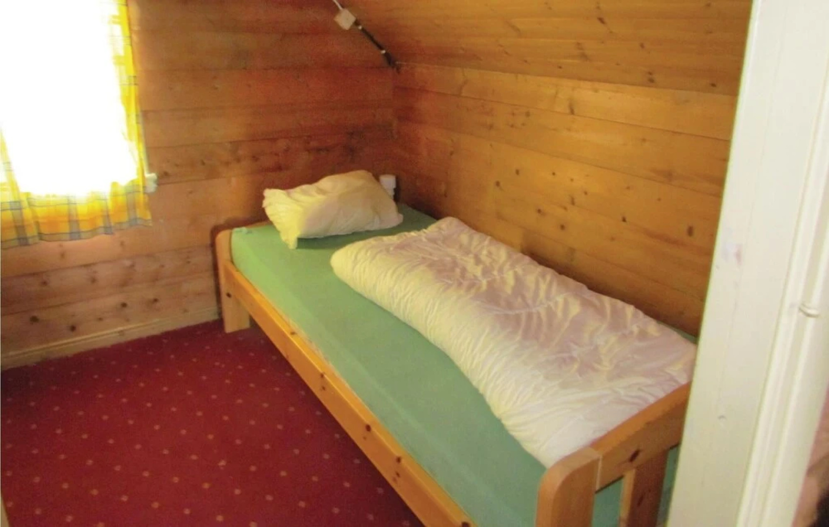 Beautiful Home in Bjoa With 4 Bedrooms