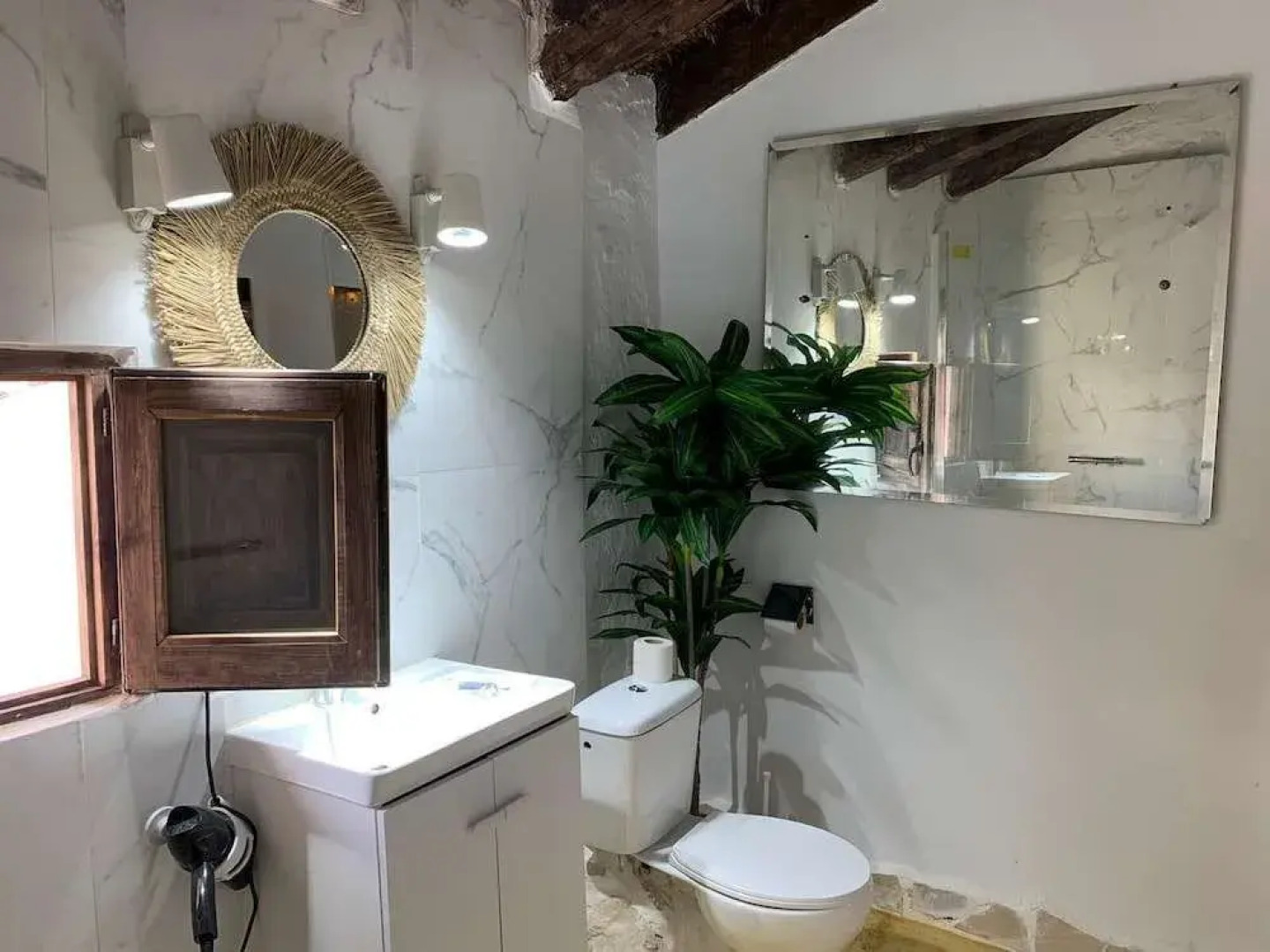 Fortress Jacuzzi Suites