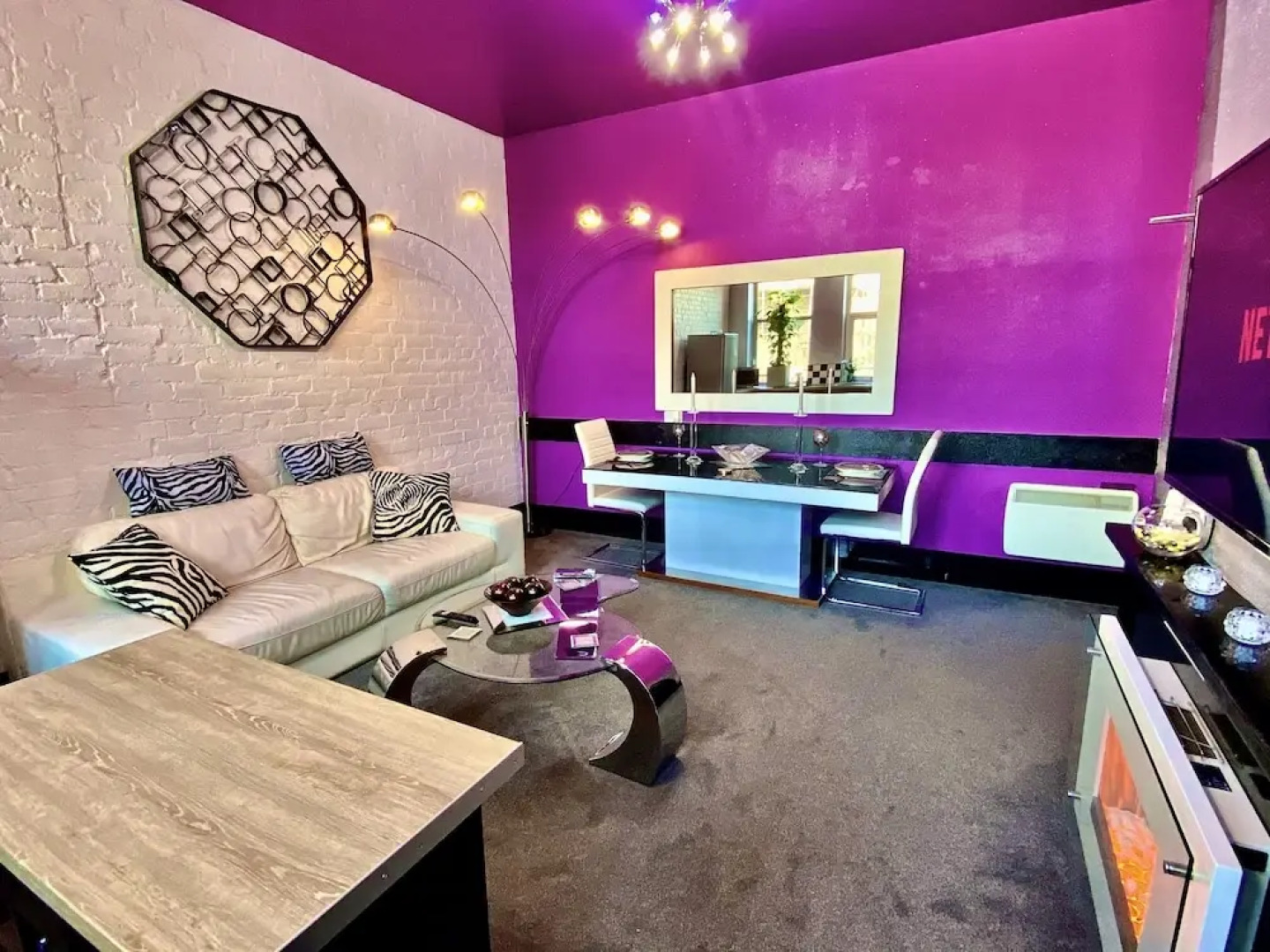 PHOENIX Executive Apartments