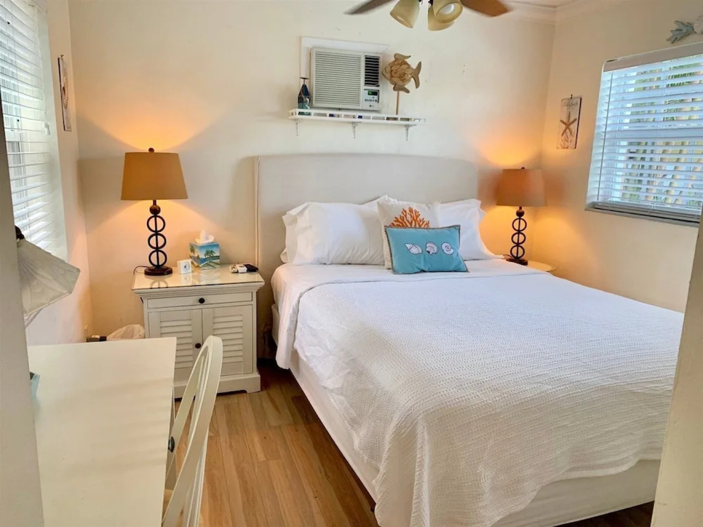 Saratoga Frank`s Key West Experience