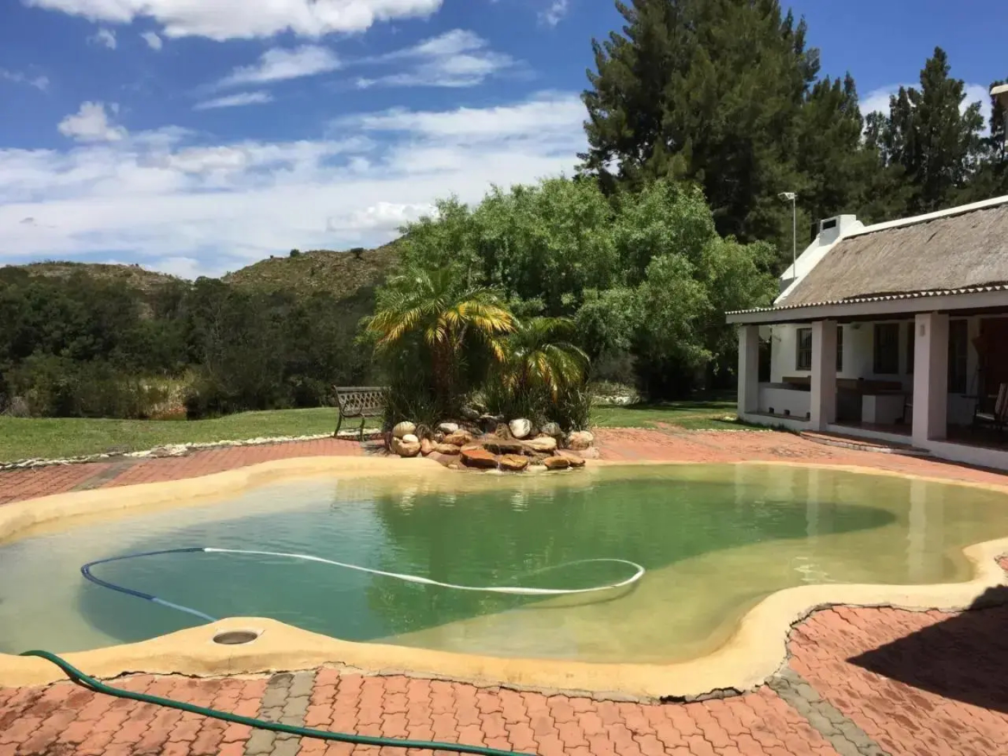 Rivers Own Guest Lodge