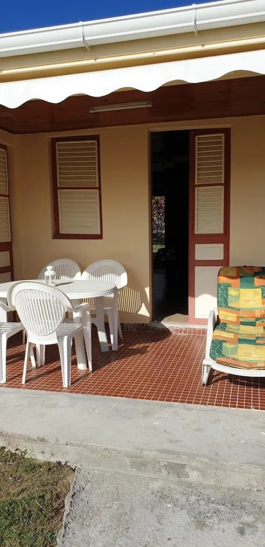 House With 2 Bedrooms in Sainte-anne, With Enclosed Garden and Wifi -