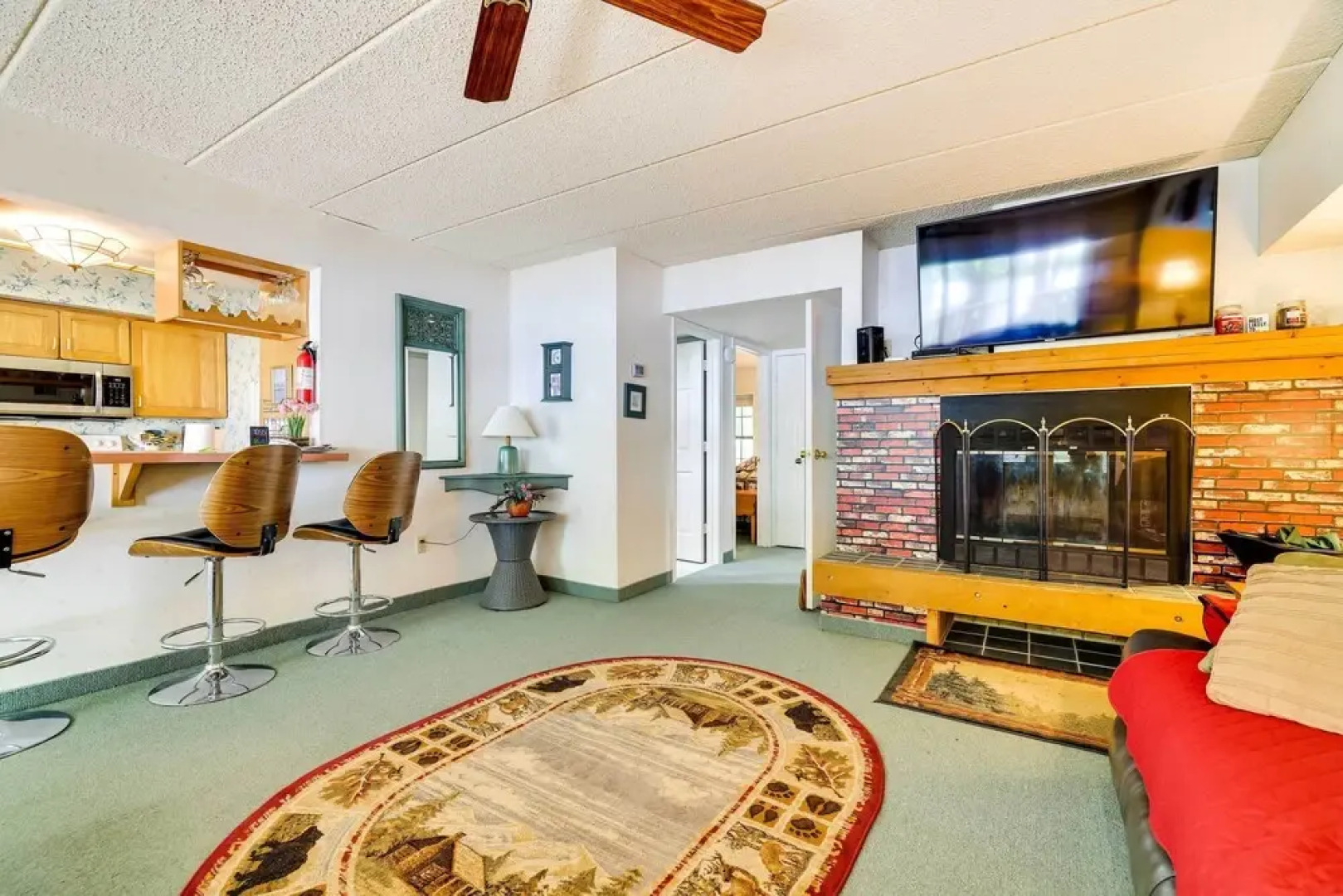 1 Mi to Big Boulder: Lakefront Unit w/ Pool Access