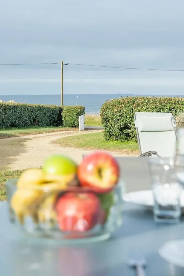 Apartment in Lampaul-plouarzel by the Beach