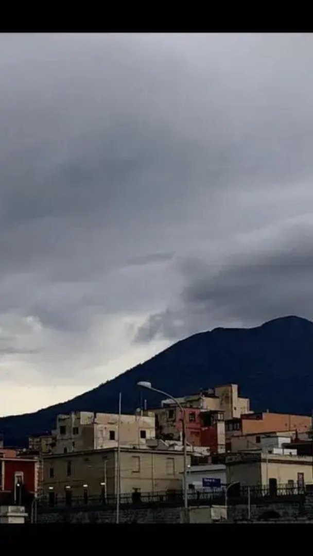 Rosy Monolocale nel Centro Storico di Torre Annunziata di Fronte Scavi Oplonti
