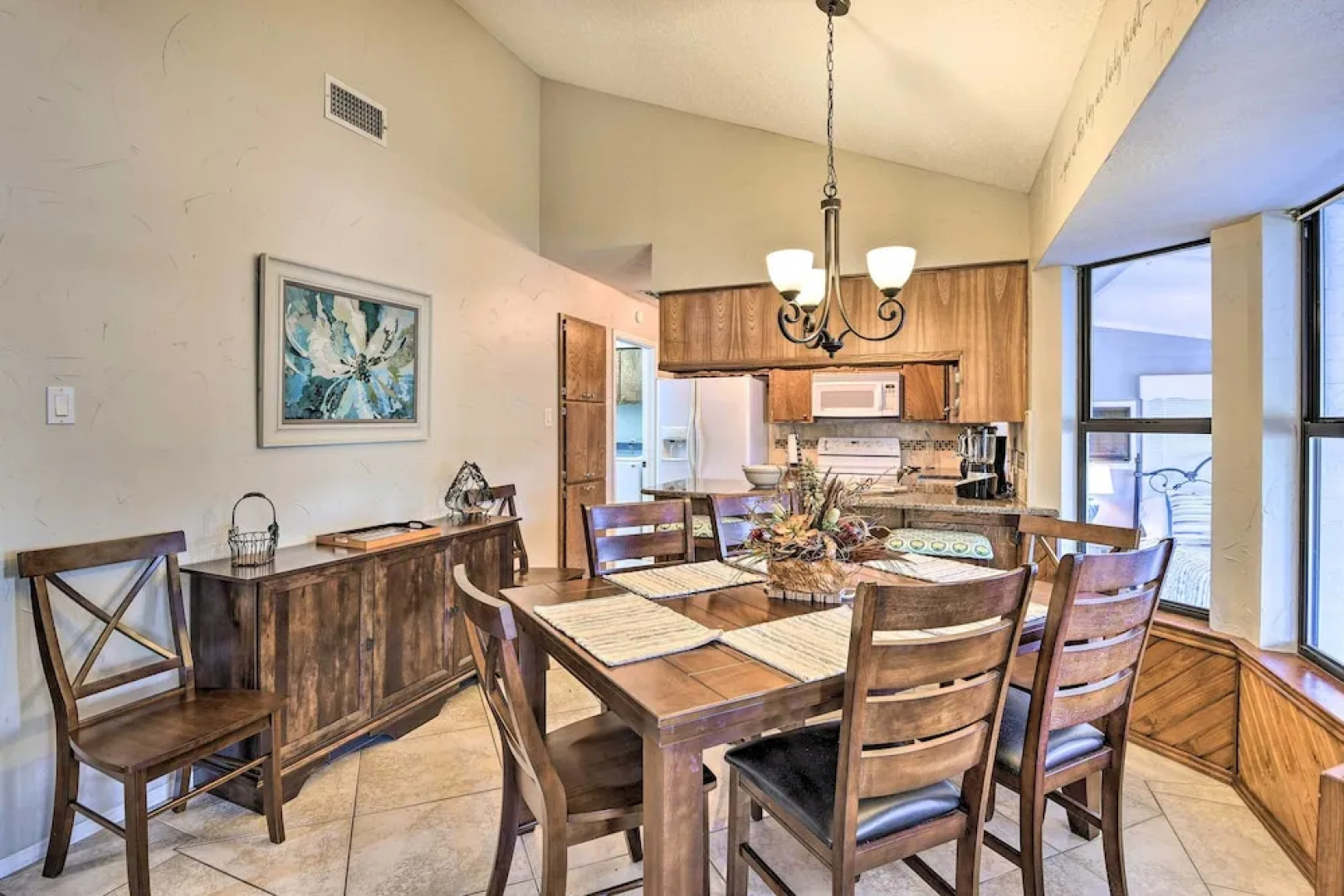 Granbury Home w/ Lake Granbury Access + Dock!