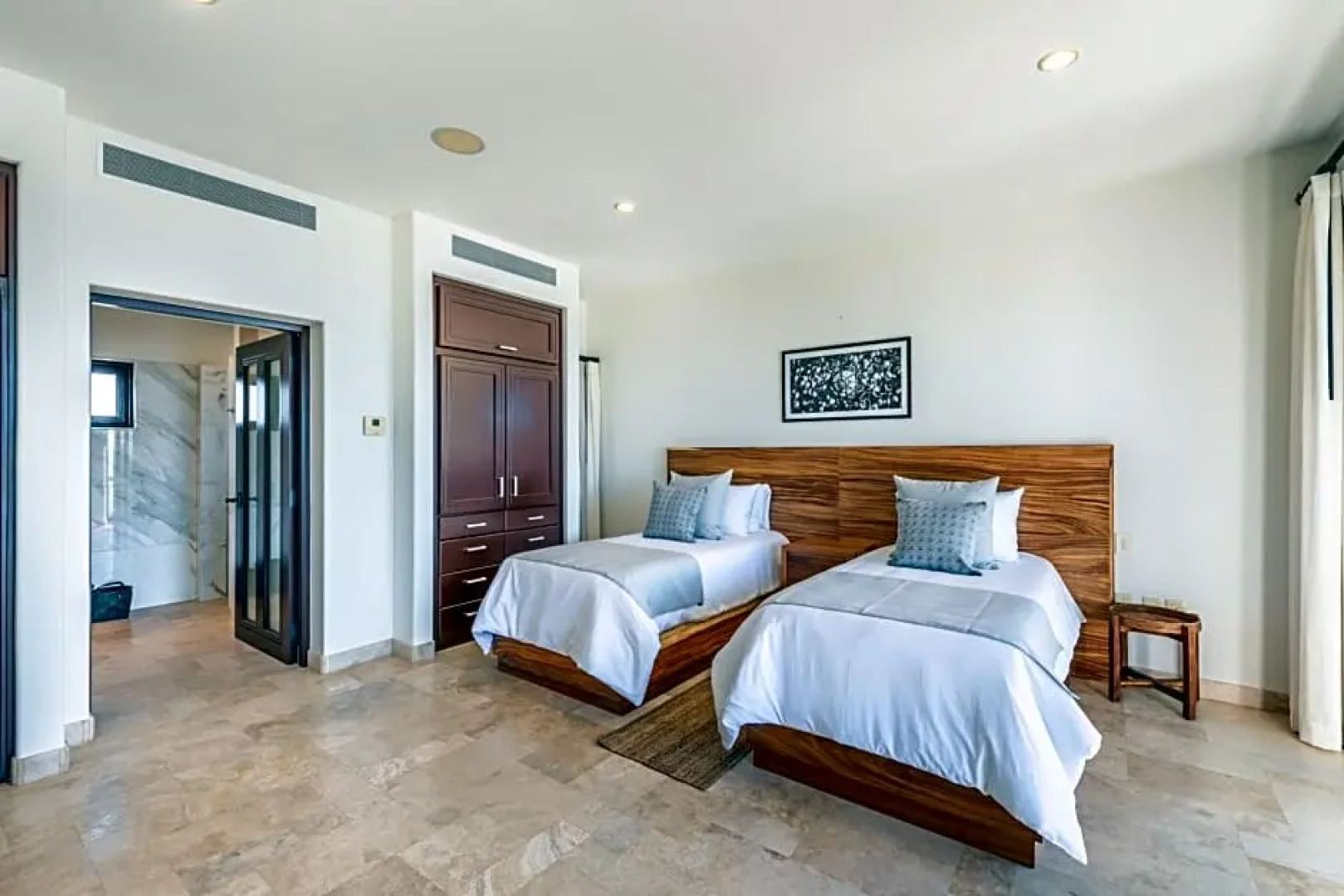 Playa de La Paz by Lumina