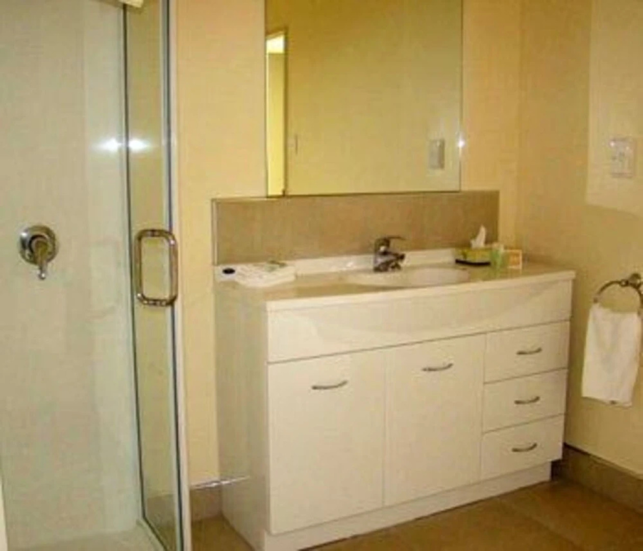 Fountain Court Motel