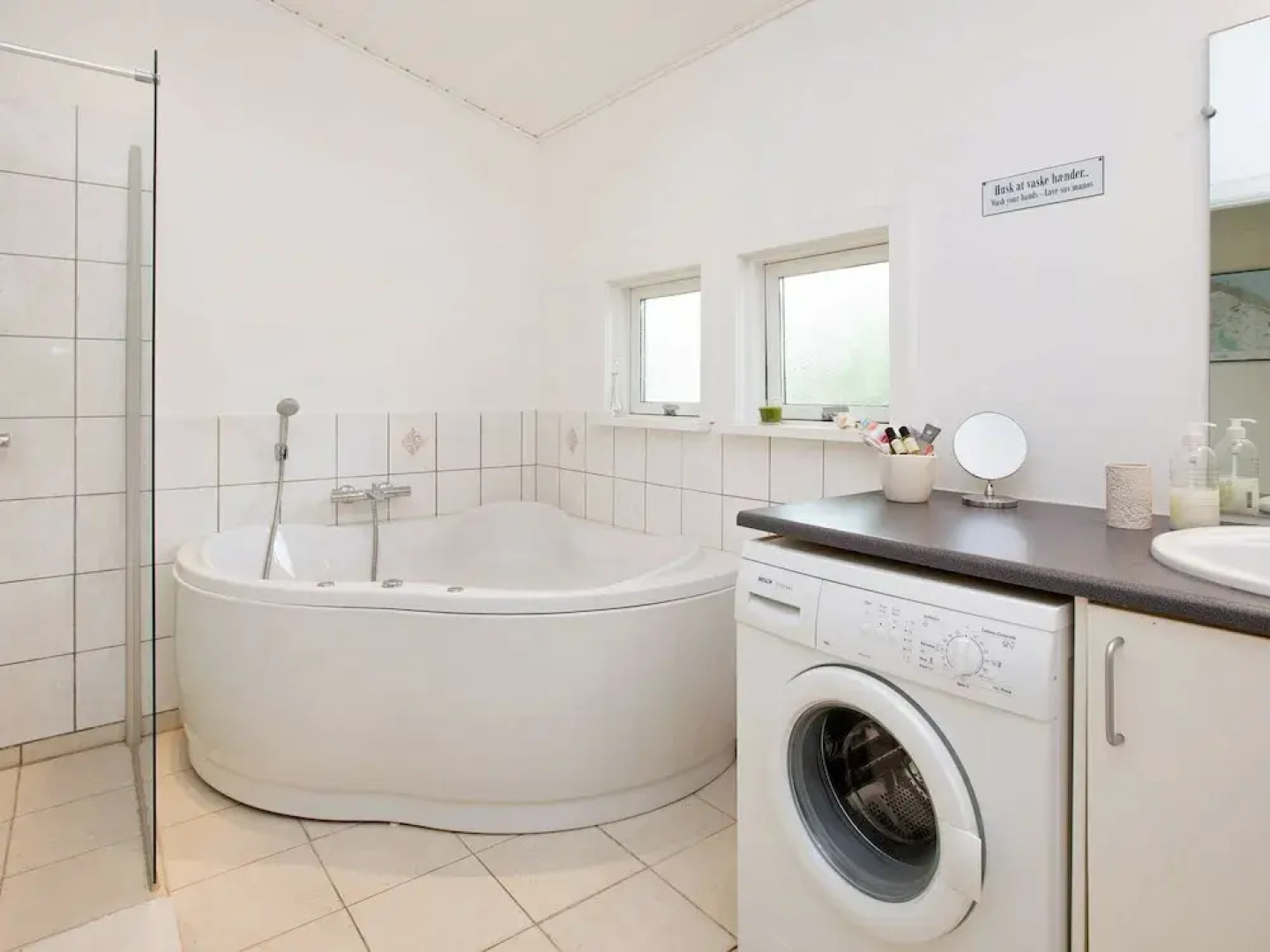 Luxurious Holiday Home in Hovedstaden With Hot Tub