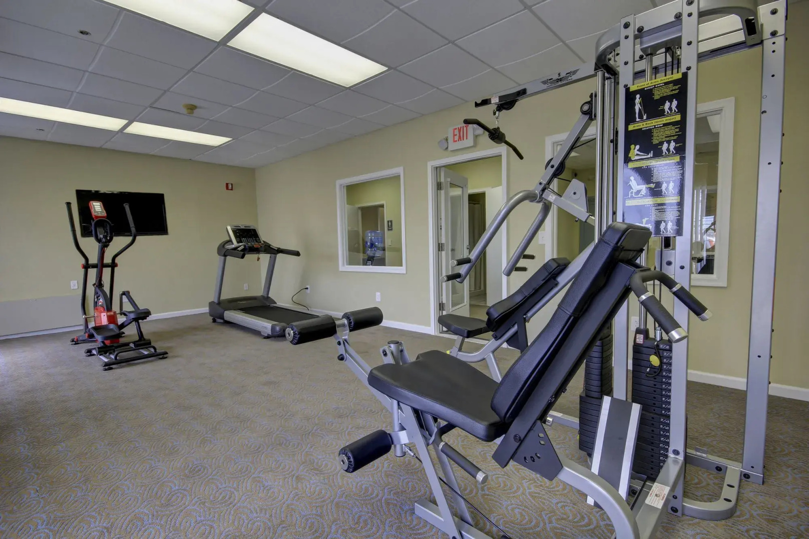 Coastal Palms Inn & Suites