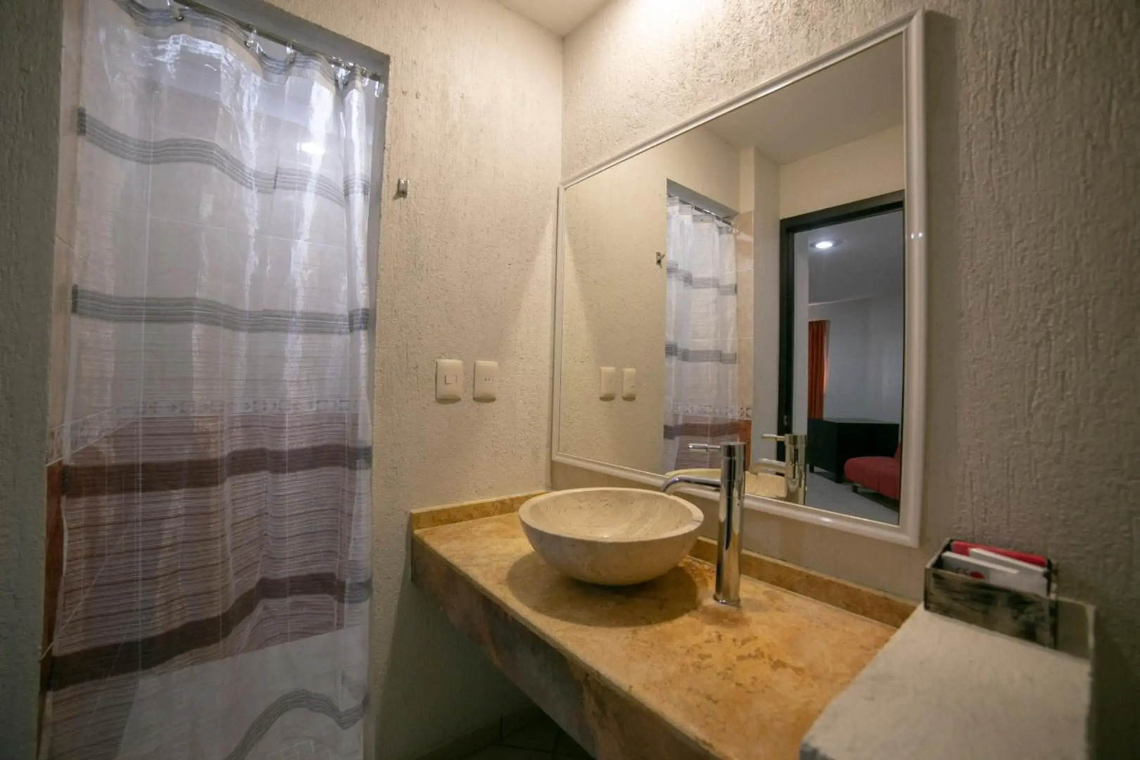 Hotel Rs Suites