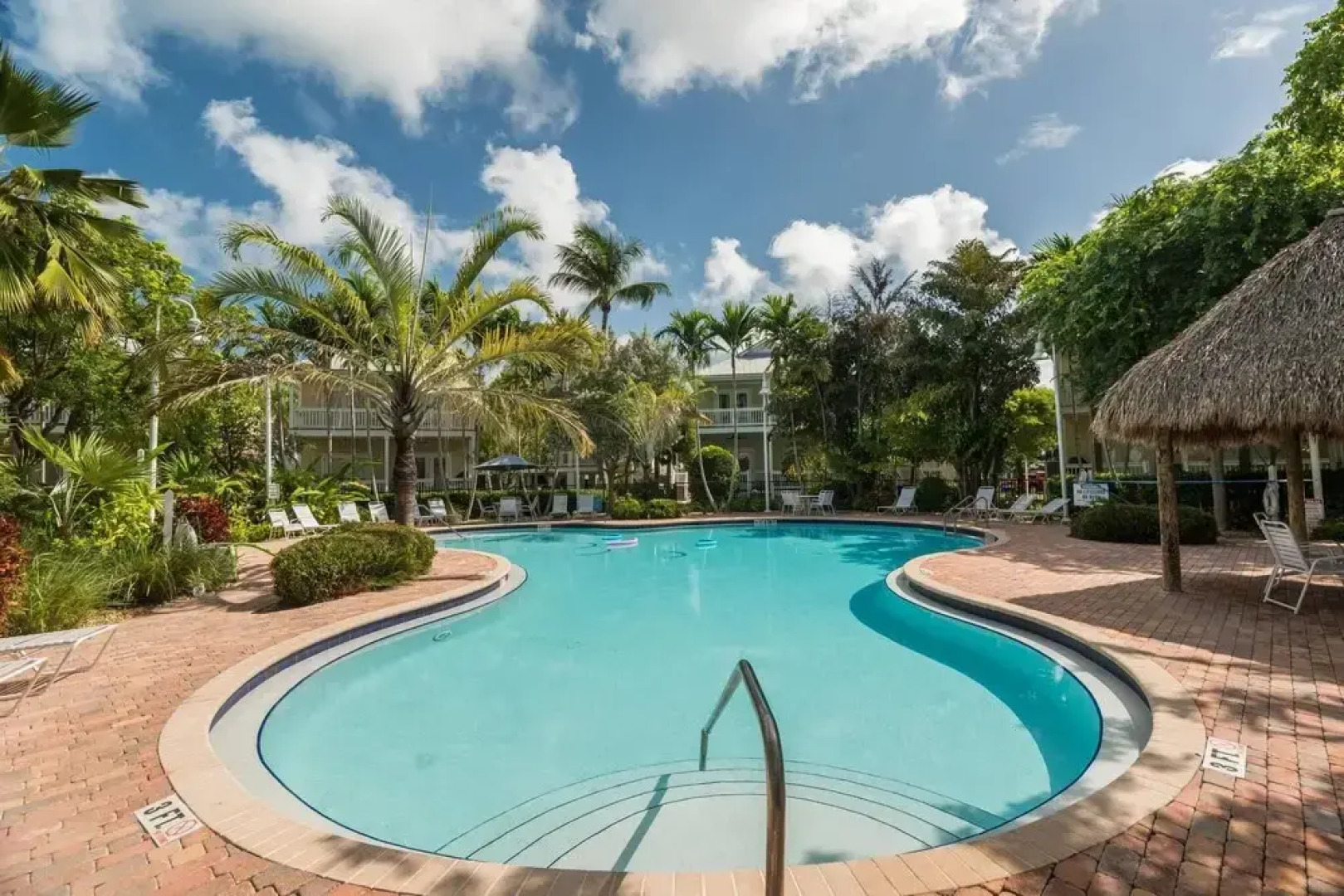 Coral Palm by Avantstay Key West Walkable Gated Community & Shared Pool