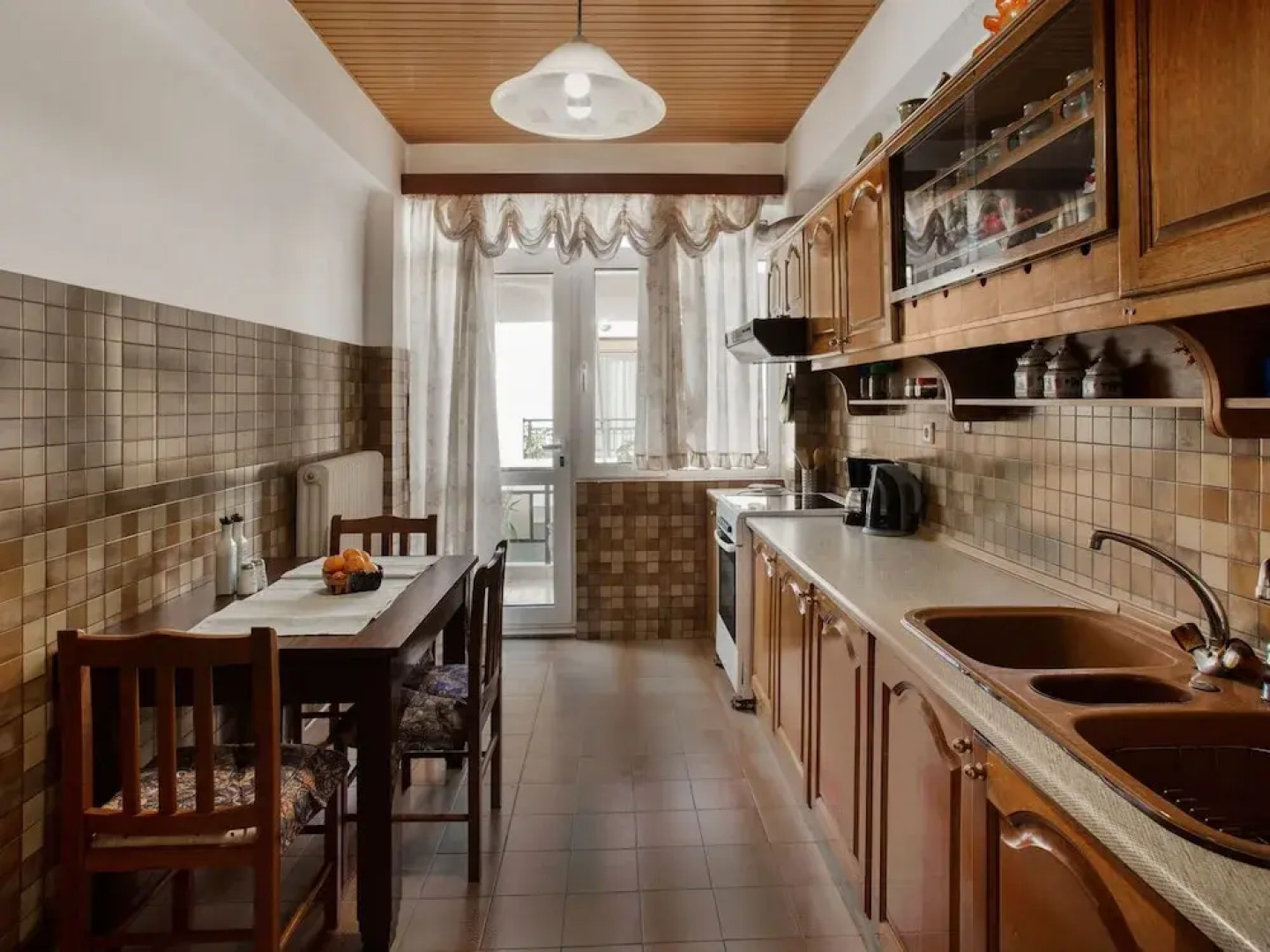 Gorgeous Holiday Home in Arhanes with Balcony