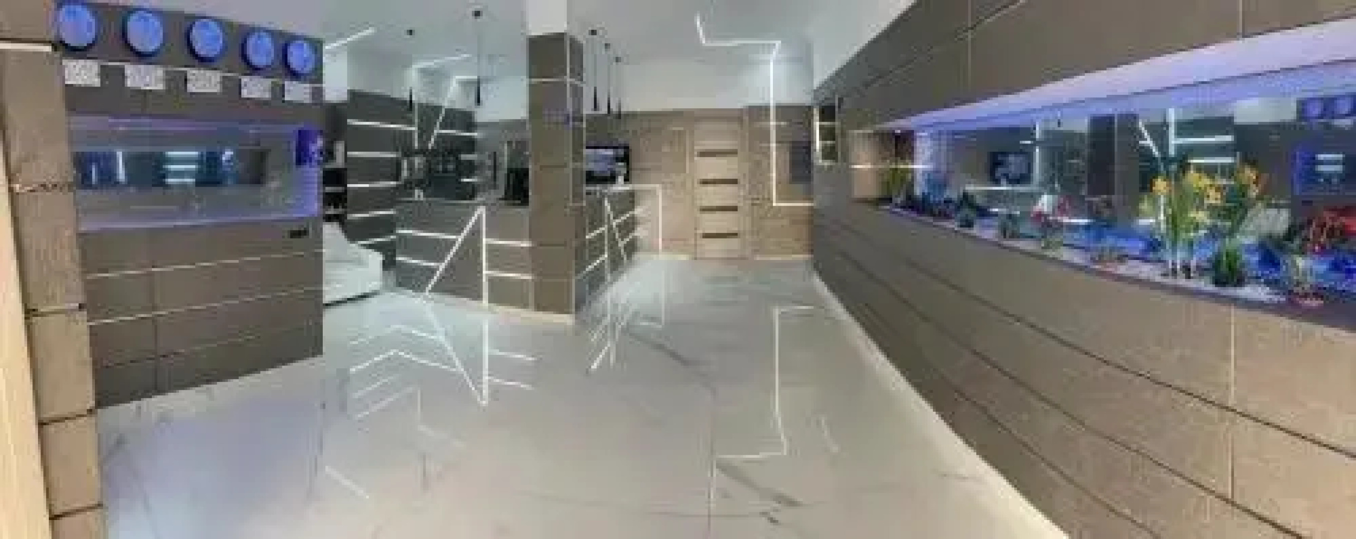 Gold Hotel