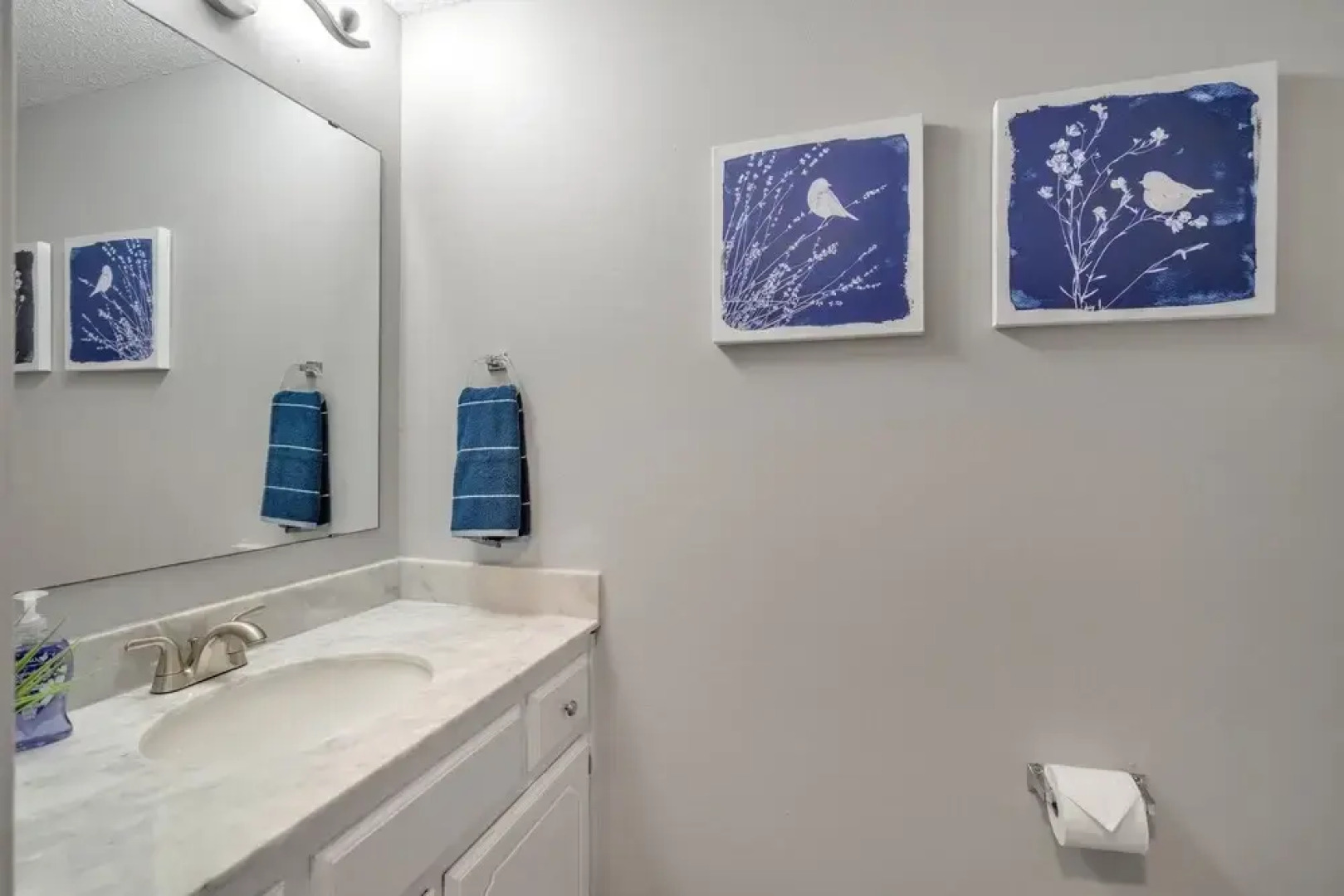 Eagles Nest 2 Bedroom Townhouse by Redawning