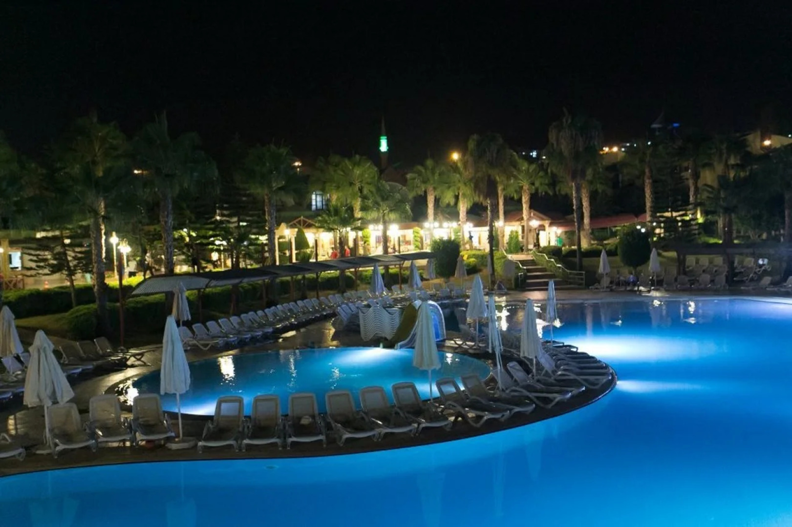 Oz Hotels İncekum Beach Resort