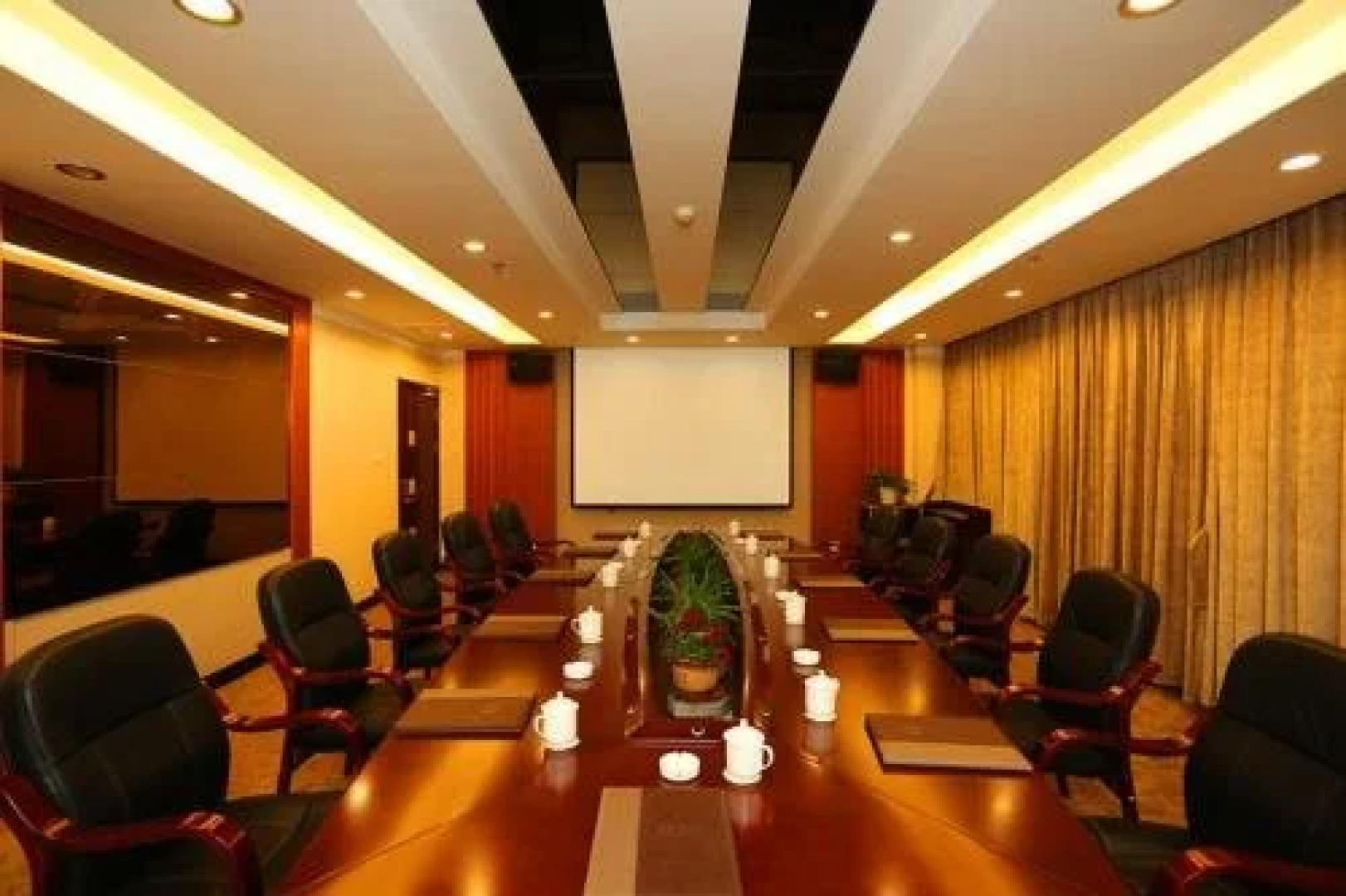 Yutai International Hotel