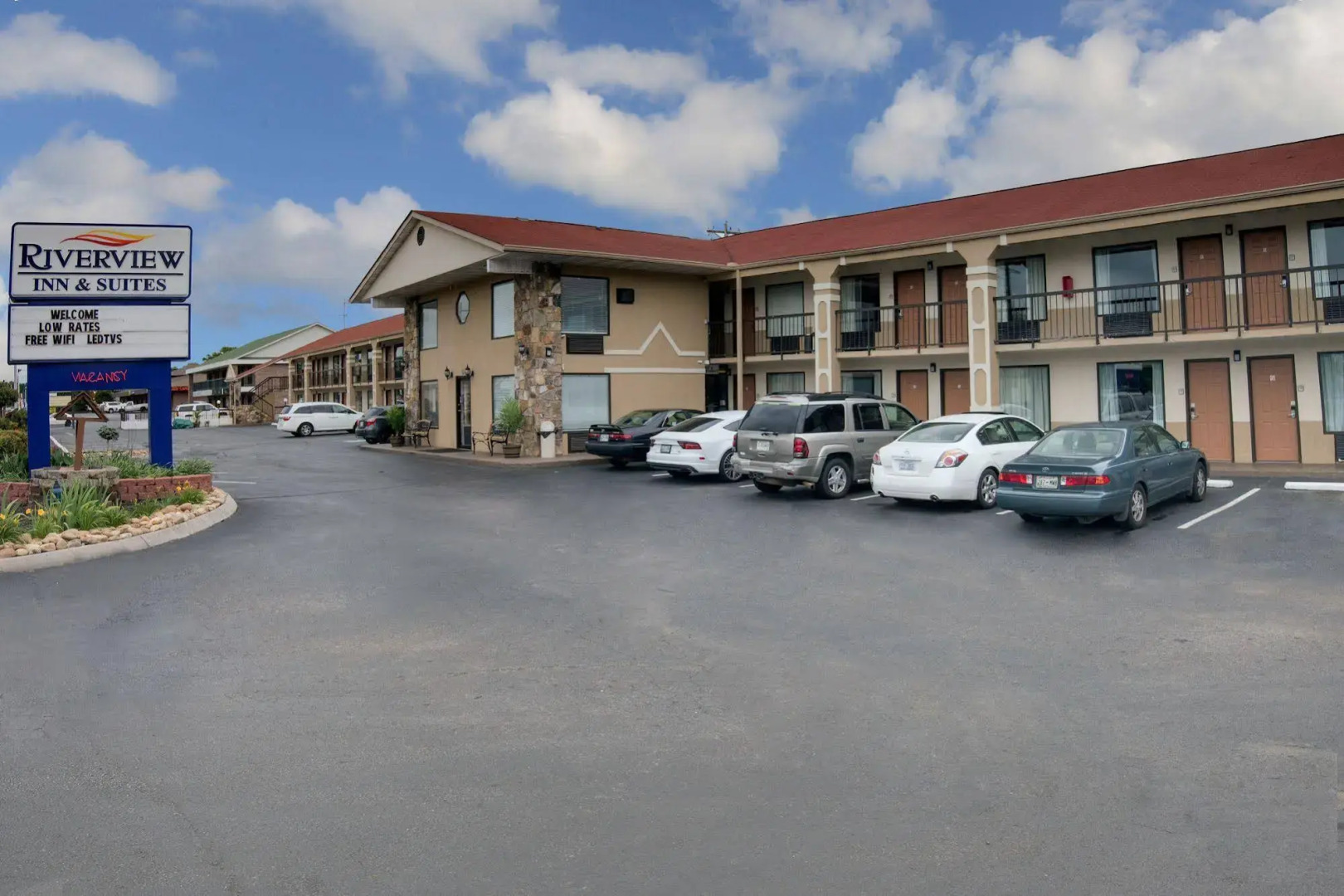 Econo Lodge Sevierville-Pigeon Forge on the River