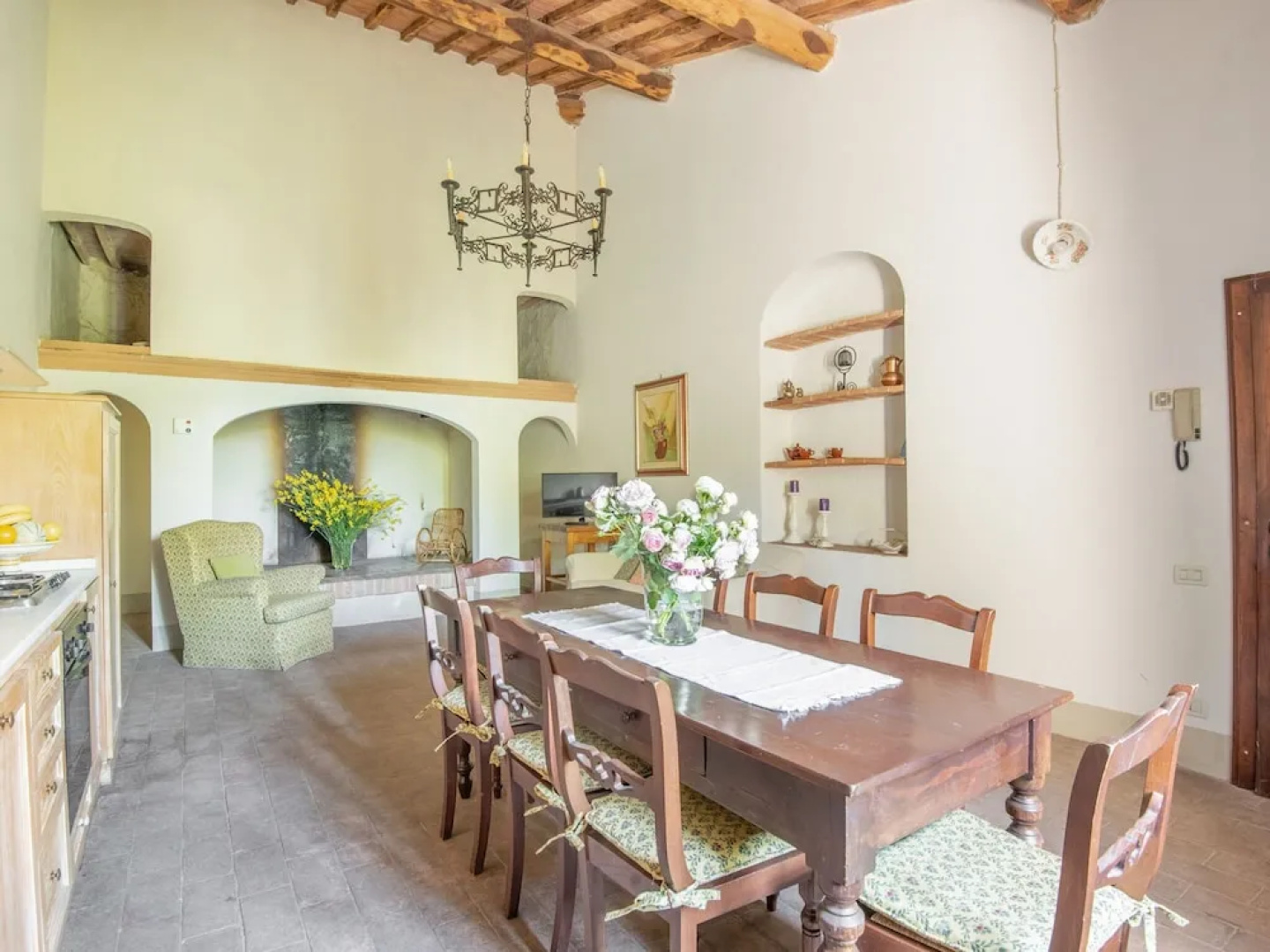 Alluring Apartment in Rapolano Terme with Swimming Pool