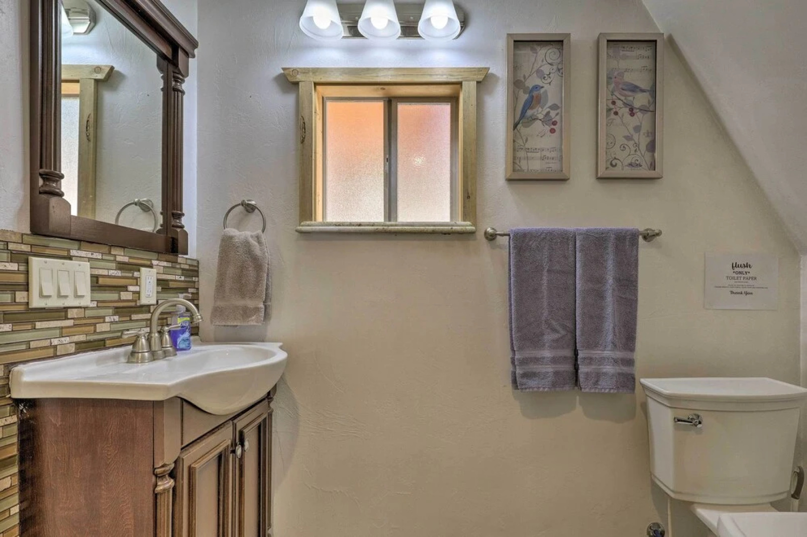 Cozy Duck Creek Cabin ~ 12 Mi to Nat'l Forest