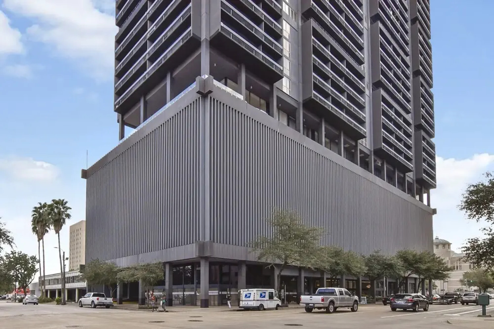 Stay Alfred on Fannin Street