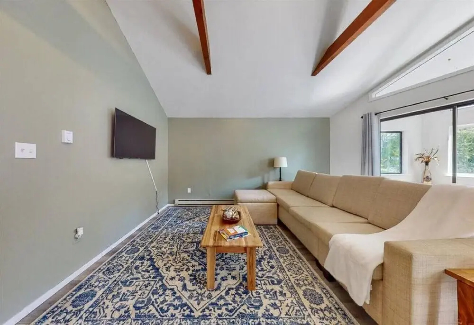 Modern Oversized Poconos Chalet 5BR