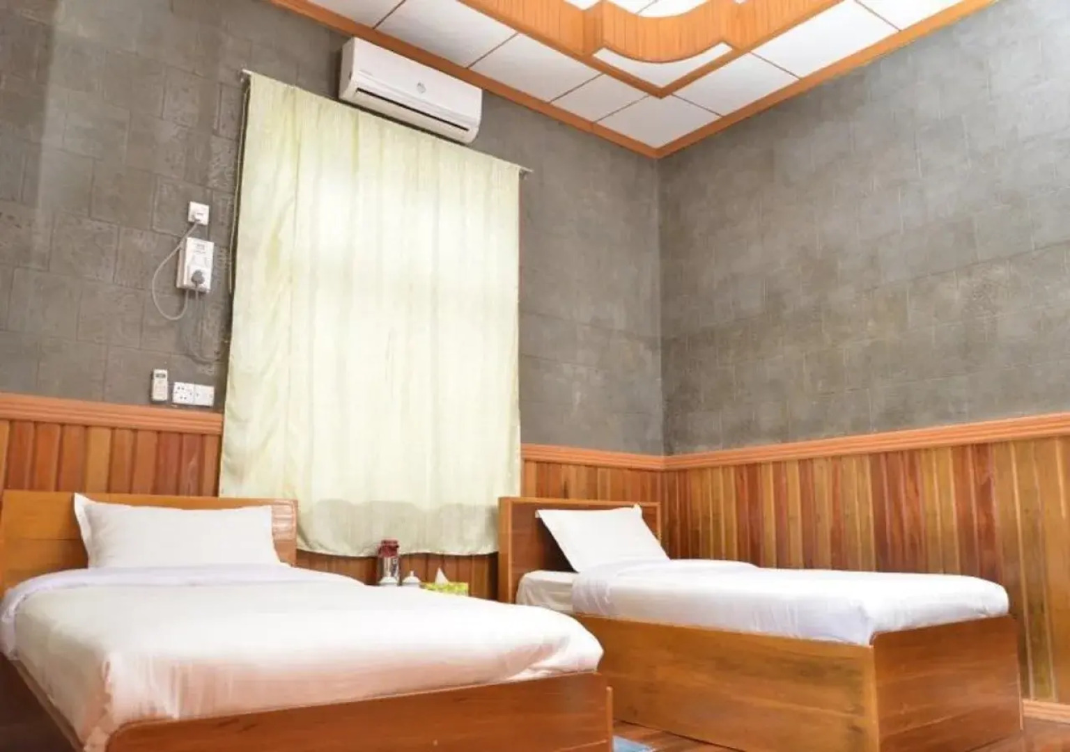 Mrauk U Palace Hotel