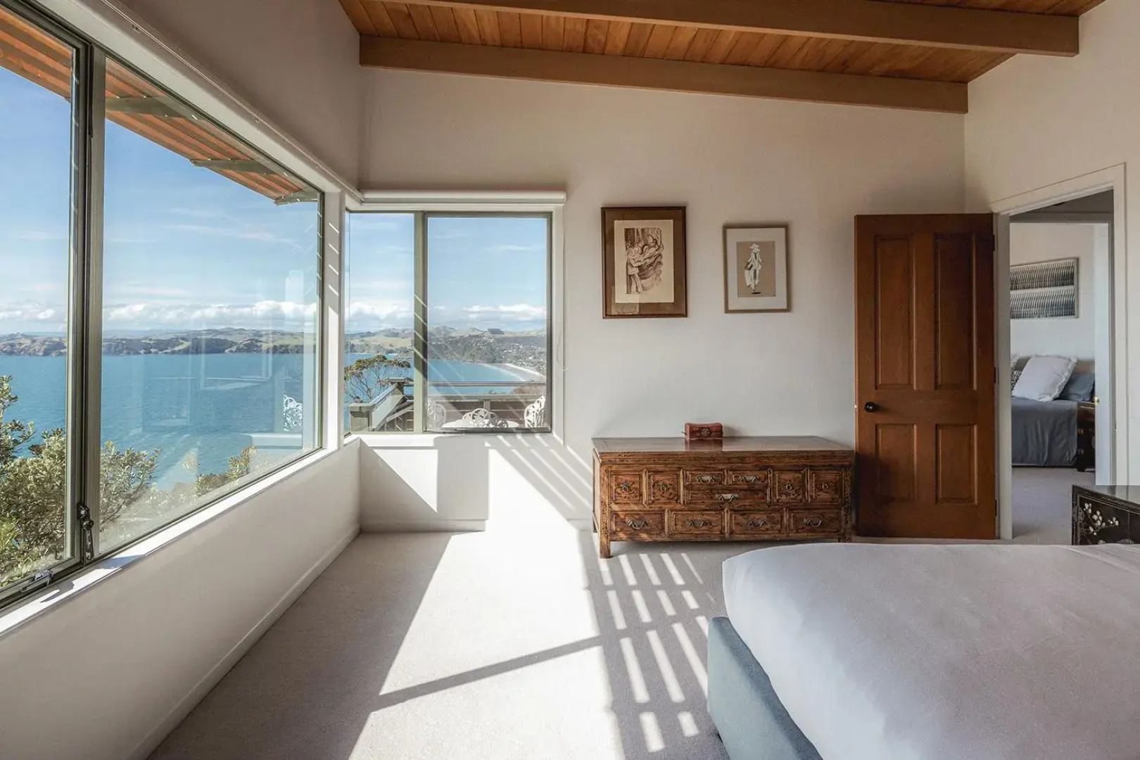 Seaview Sojourn - Waiheke Escapes