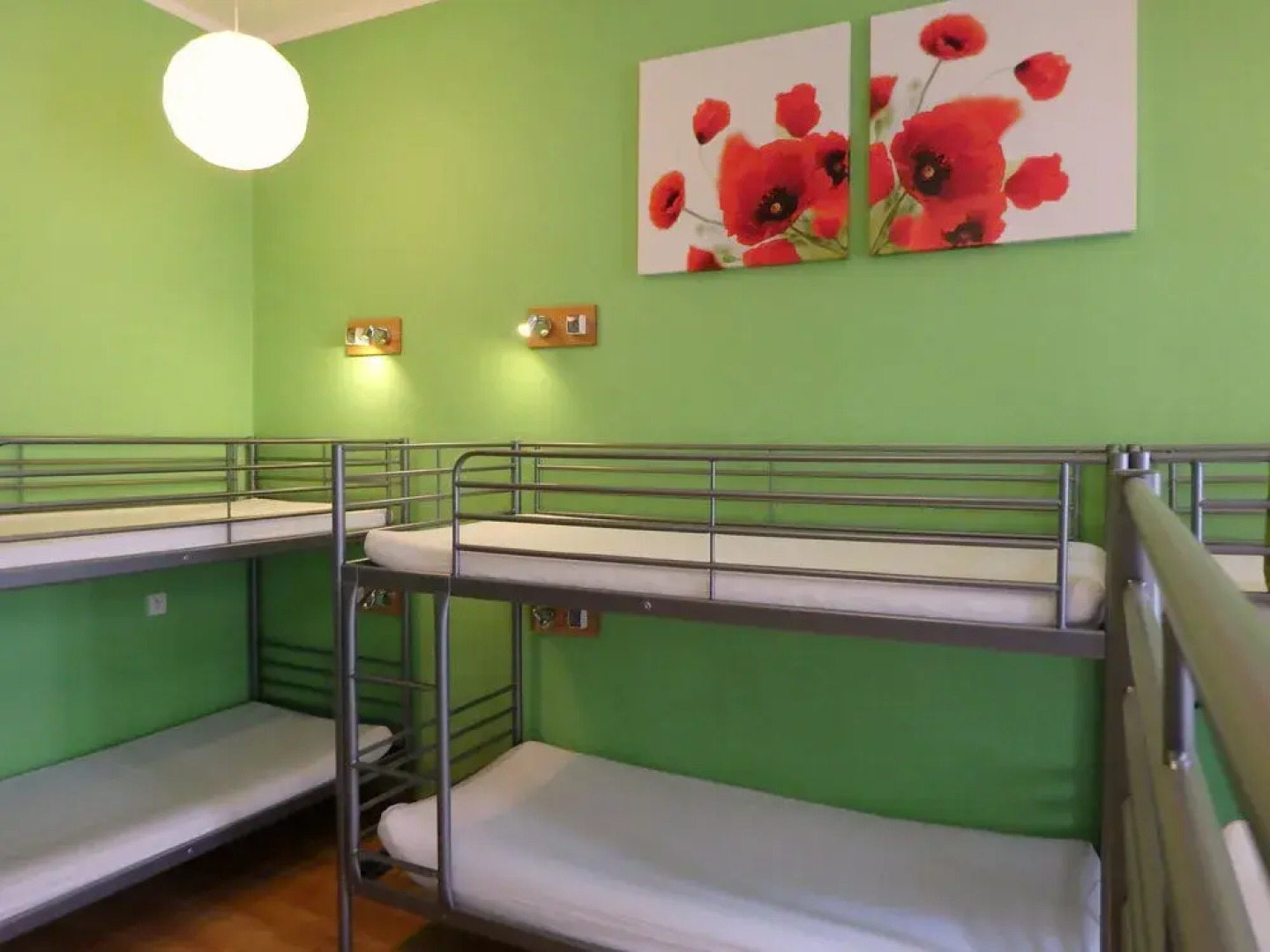 Cinnamon Hostel