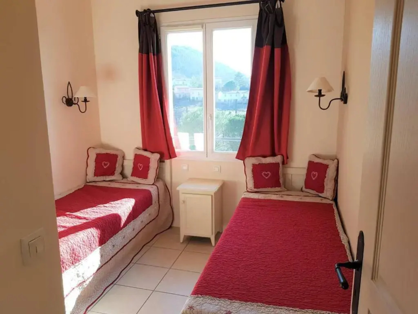 Maison Grospierres, 4 pièces, 8 personnes - FR-1-382-128