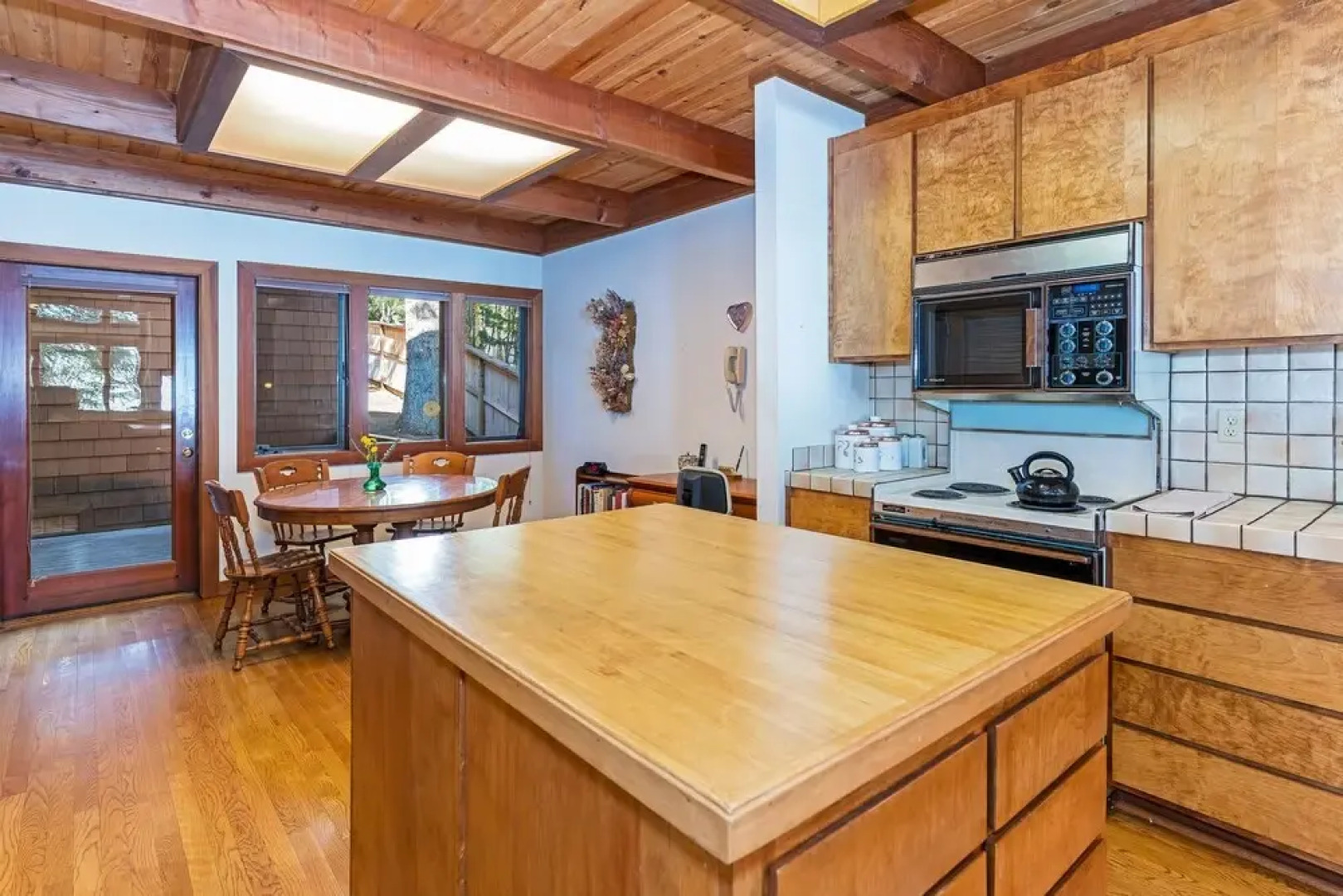 Tahoe Classic by Tahoe Mountain Properties