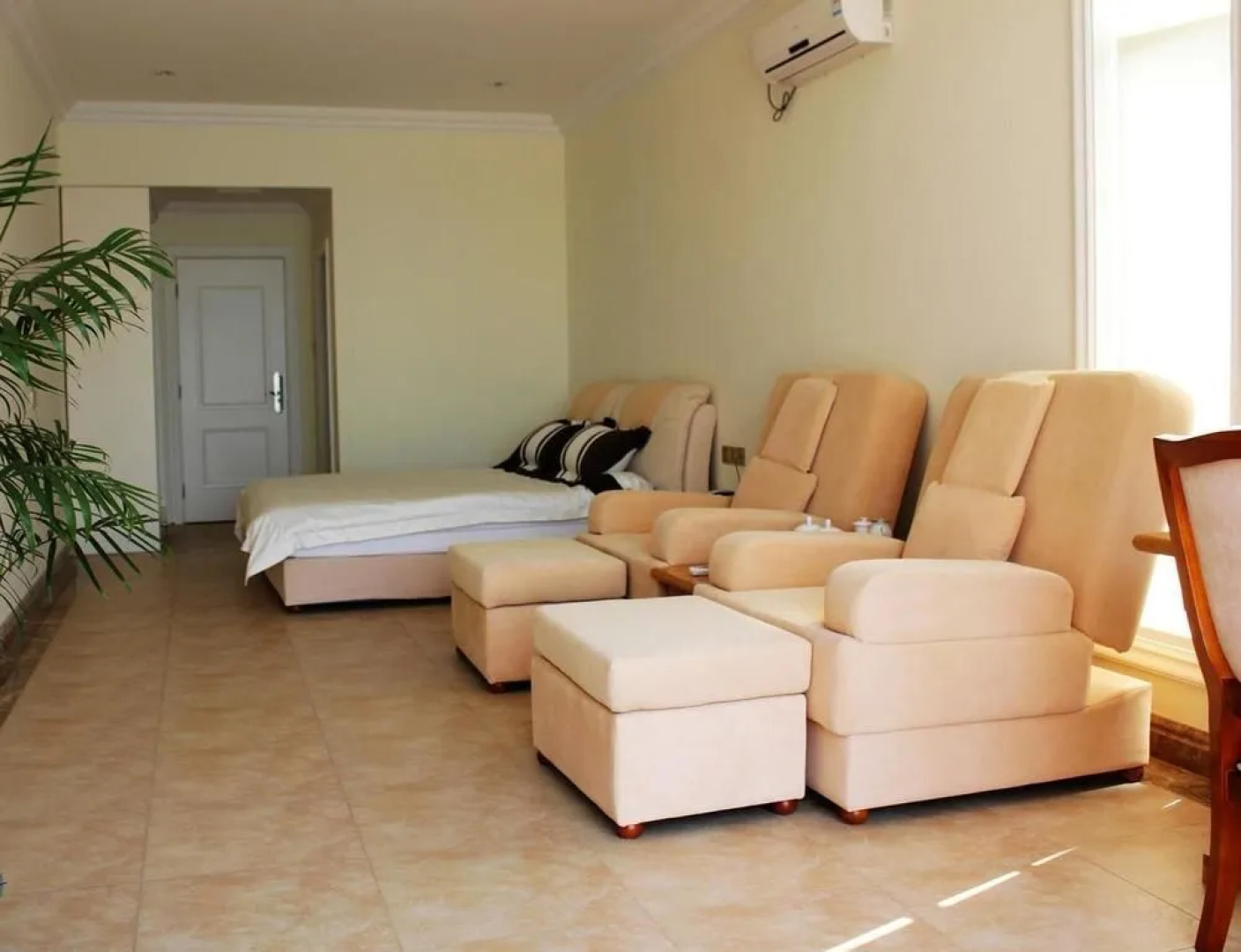 Yichang Changyang North Island Hotel