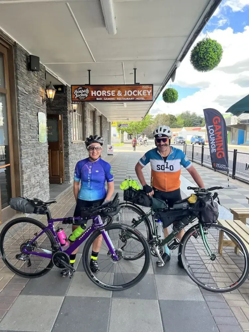 Horse and Jockey Inn