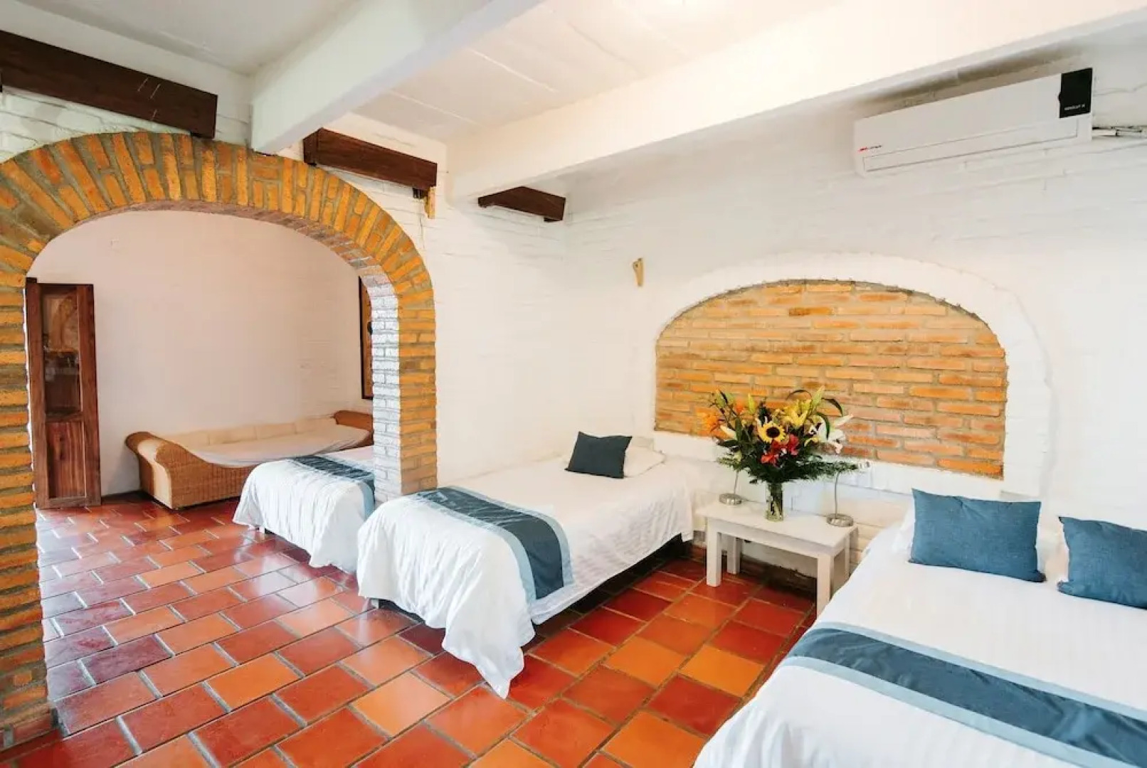 Sayulita Beach House Hotel