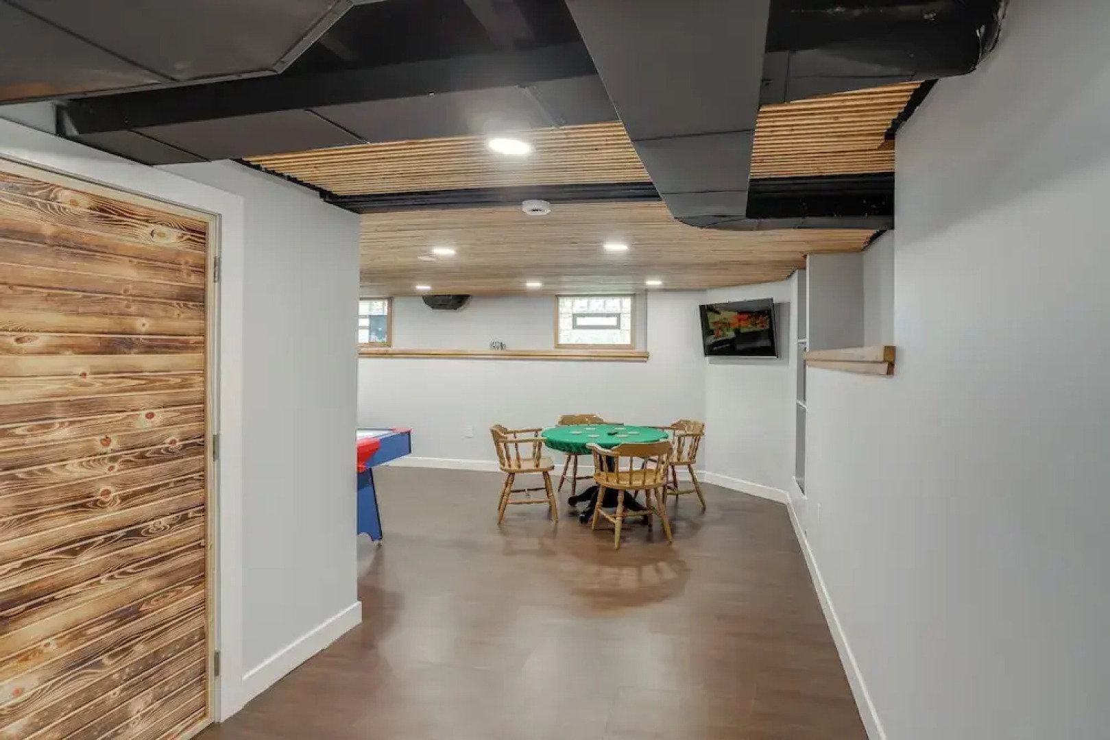 Walk to Lake Erie: Spacious Home in Sandusky!