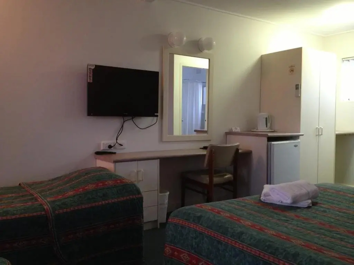 Comfy 2-bedroom Apartment With a Clyde River View