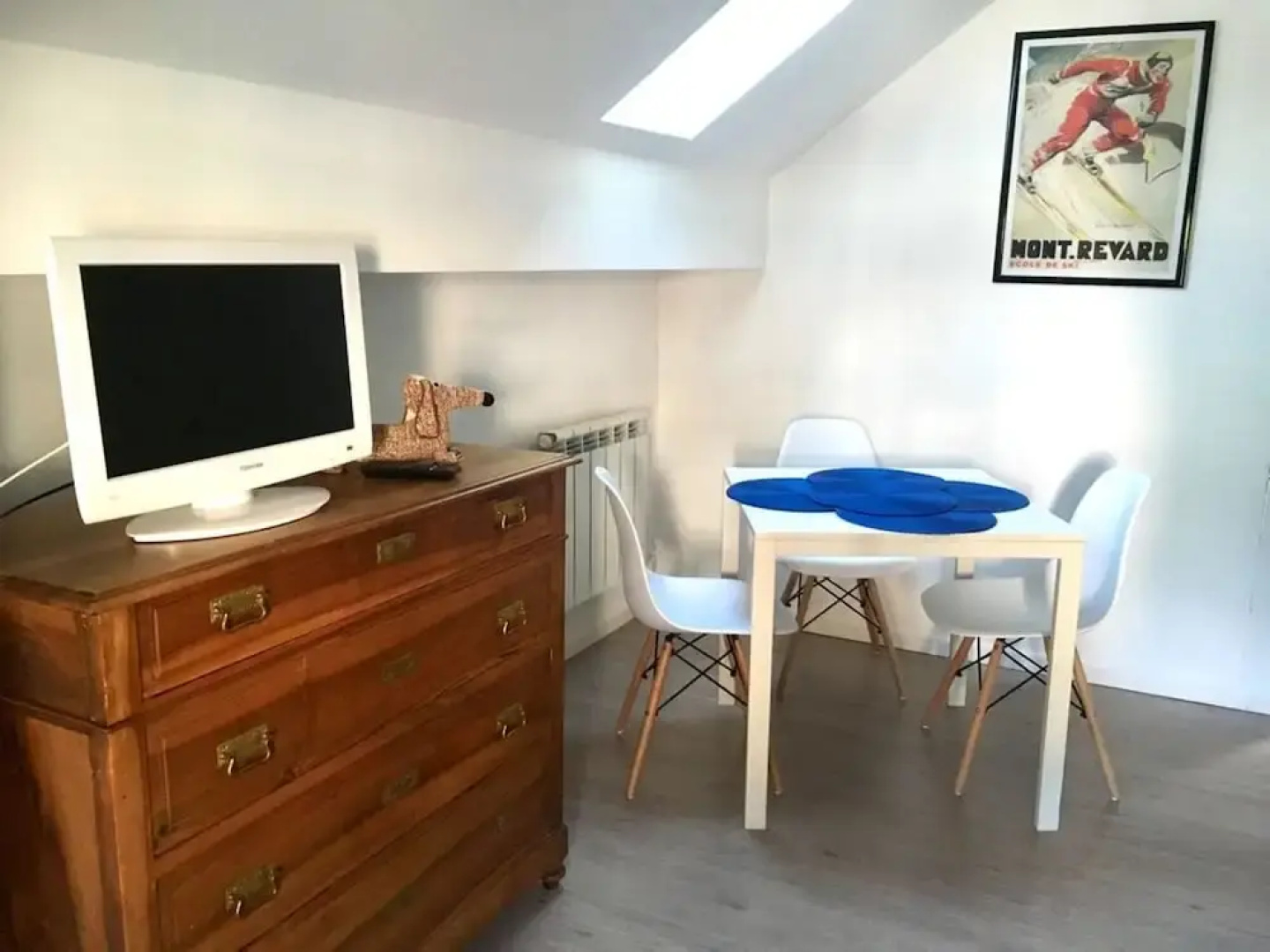 Studio in Aix-les-bains, With Wonderful Mountain View and Wifi - 4 km From the Beach