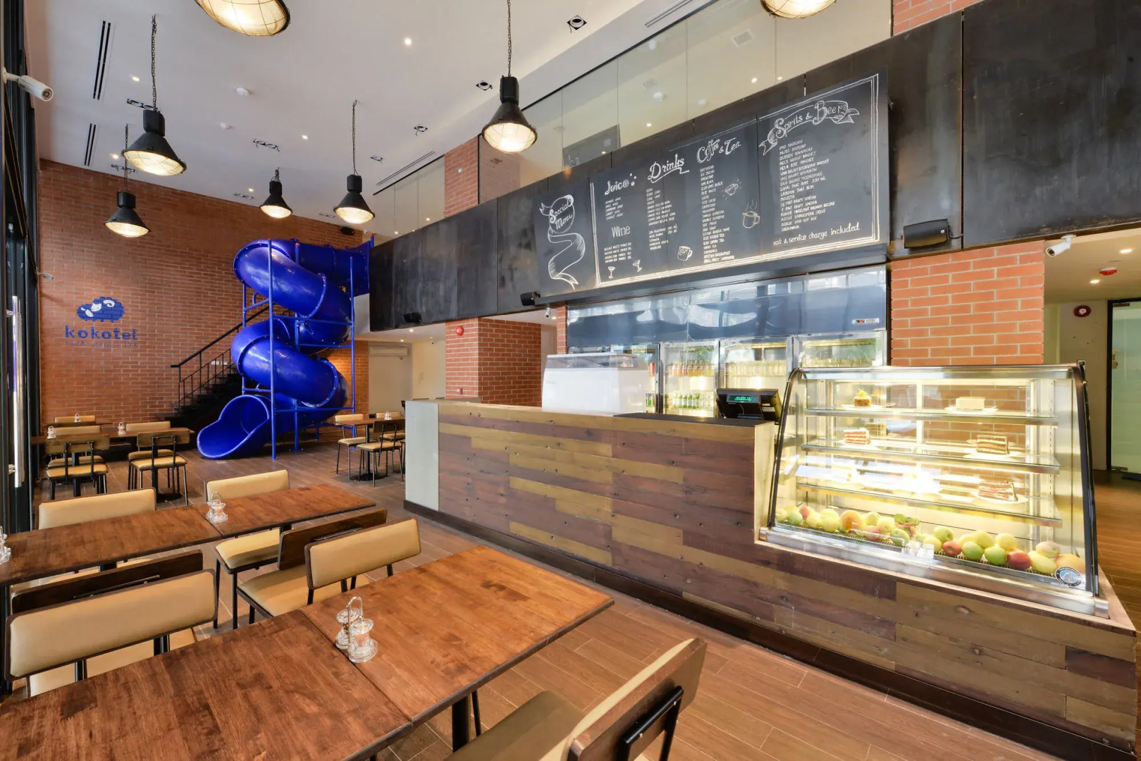 Kokotel Bangkok Surawong