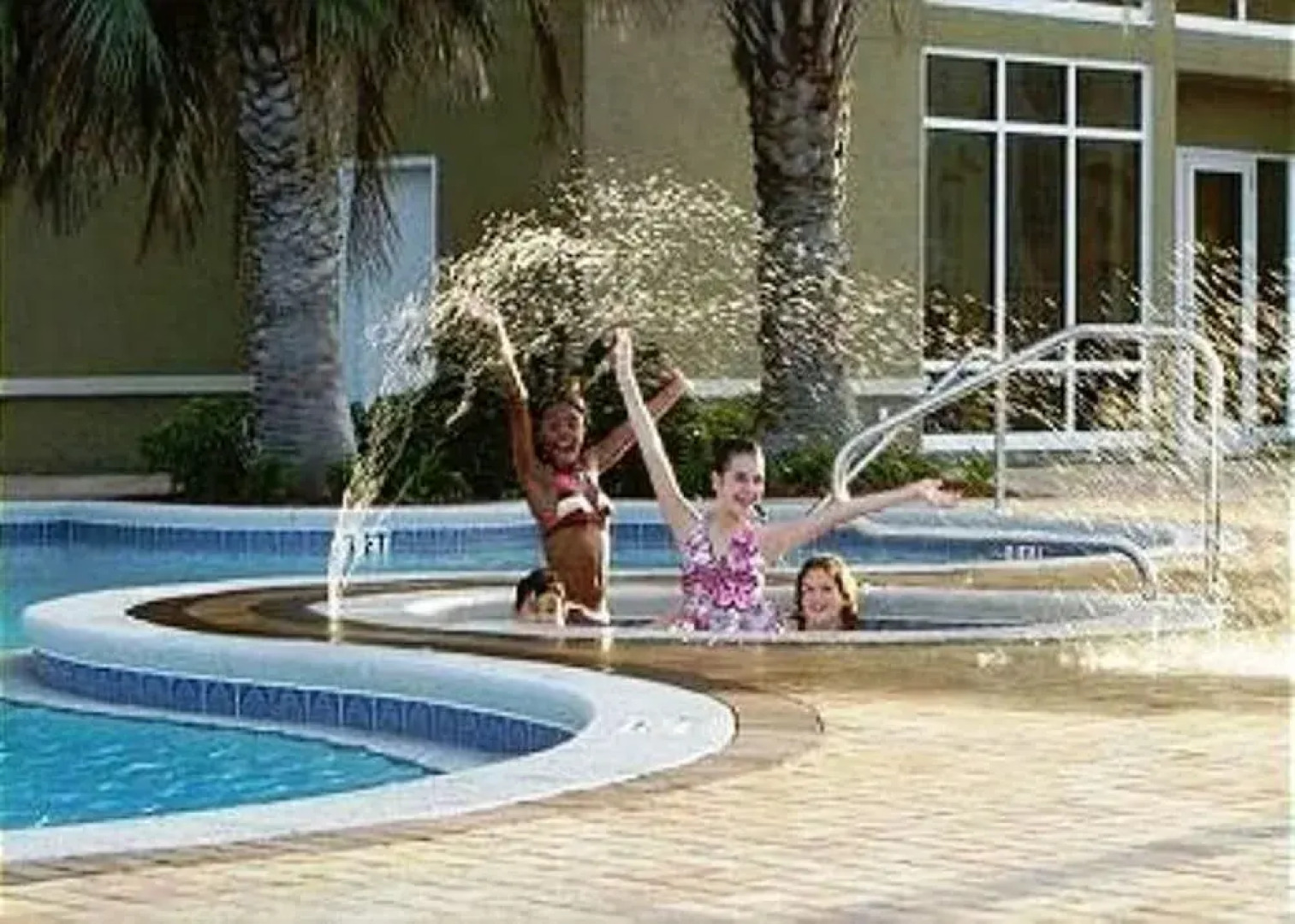 Grand Panama Tower 1 1606 184615 by RedAwning