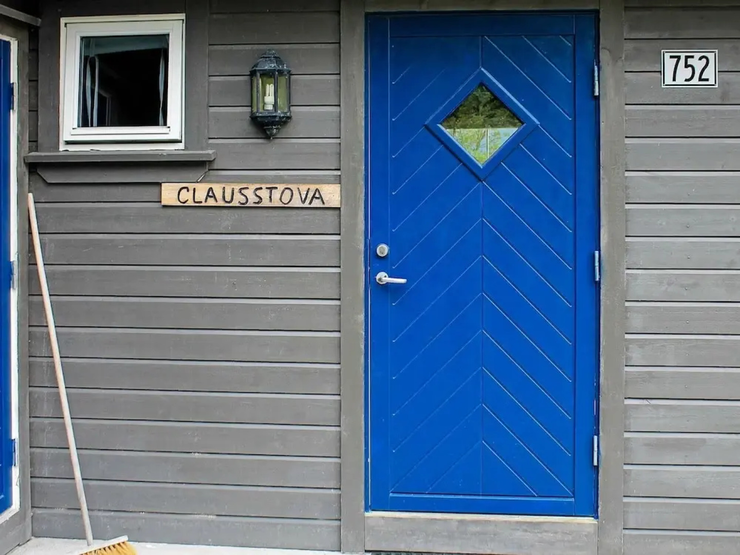 8 Person Holiday Home in Hebnes