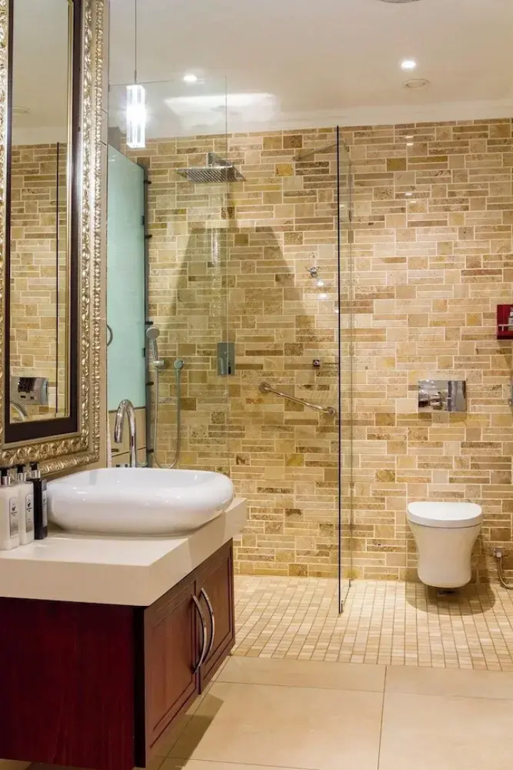 Royal Mukumbura Boutique Hotel