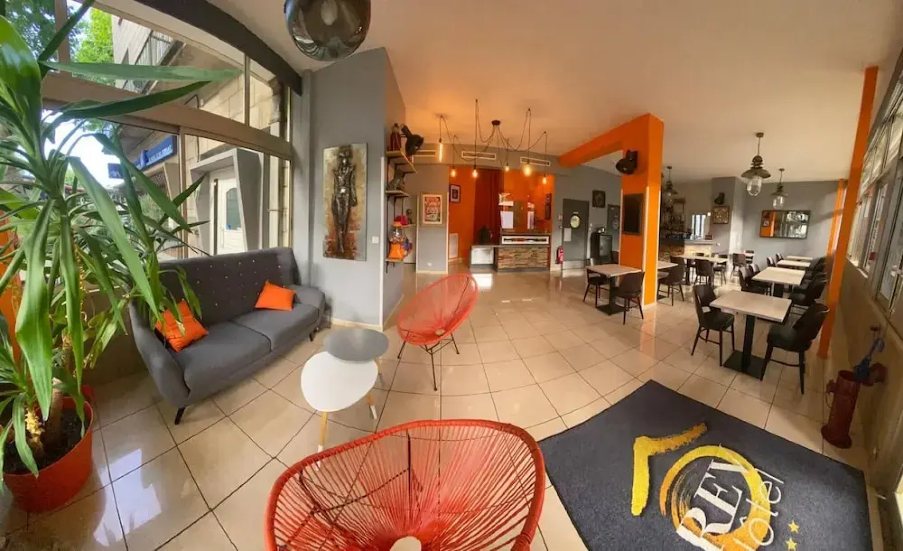 Rev Hotel