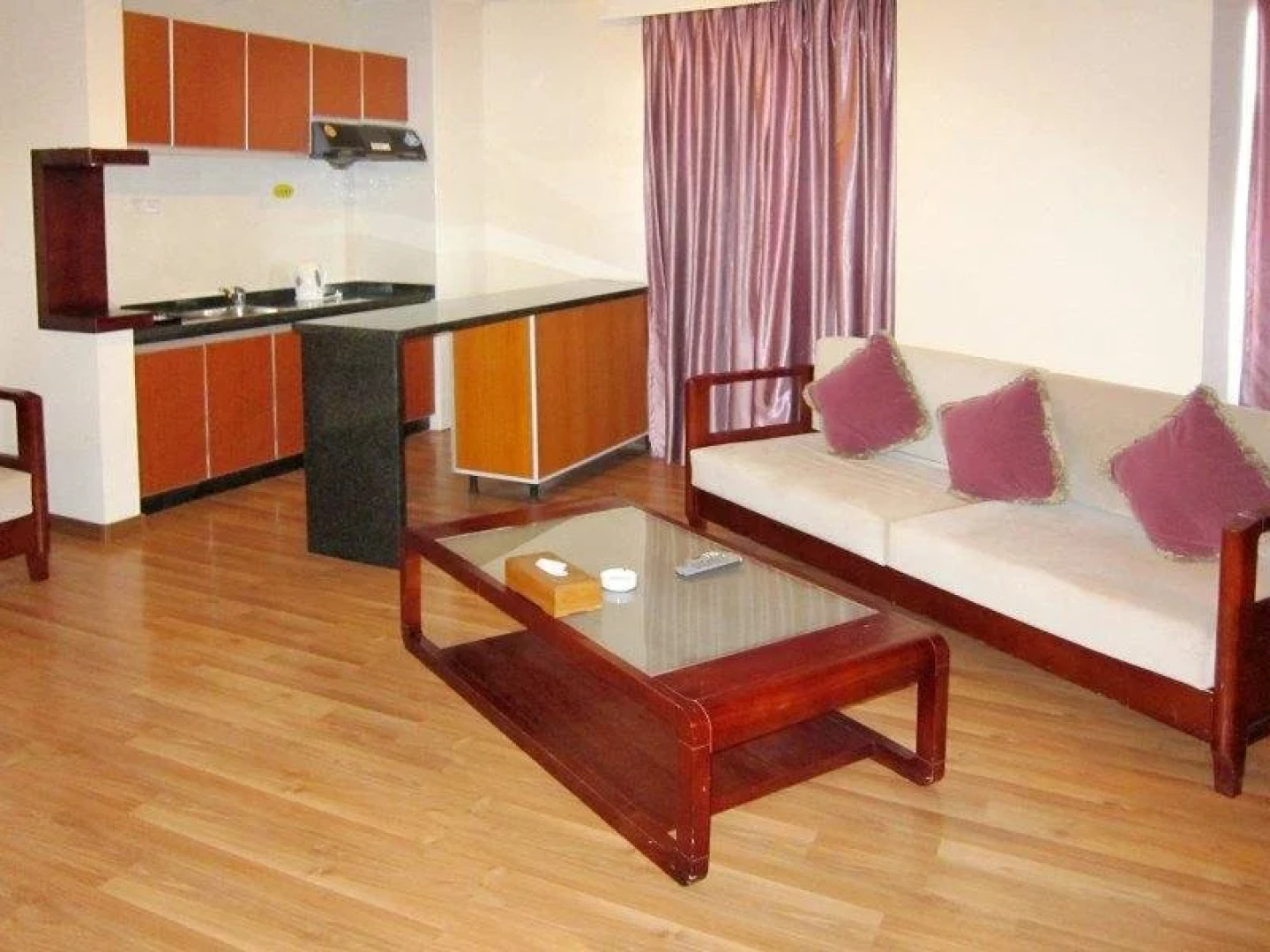 Phoenix Tree Business Hotel