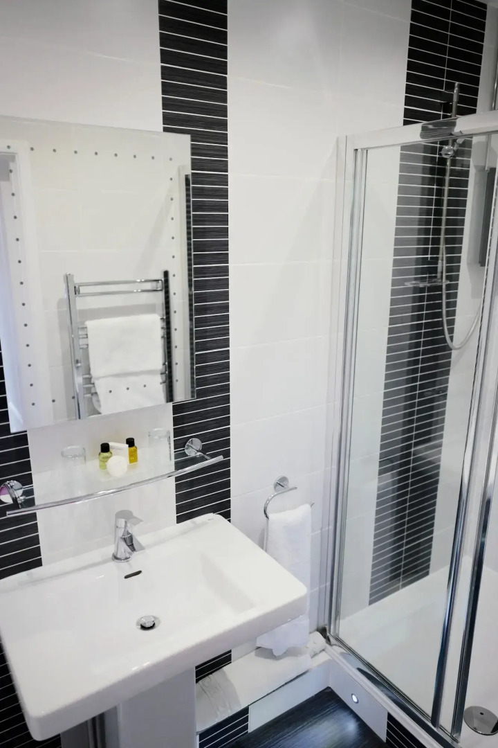 Little Silver Country Hotel