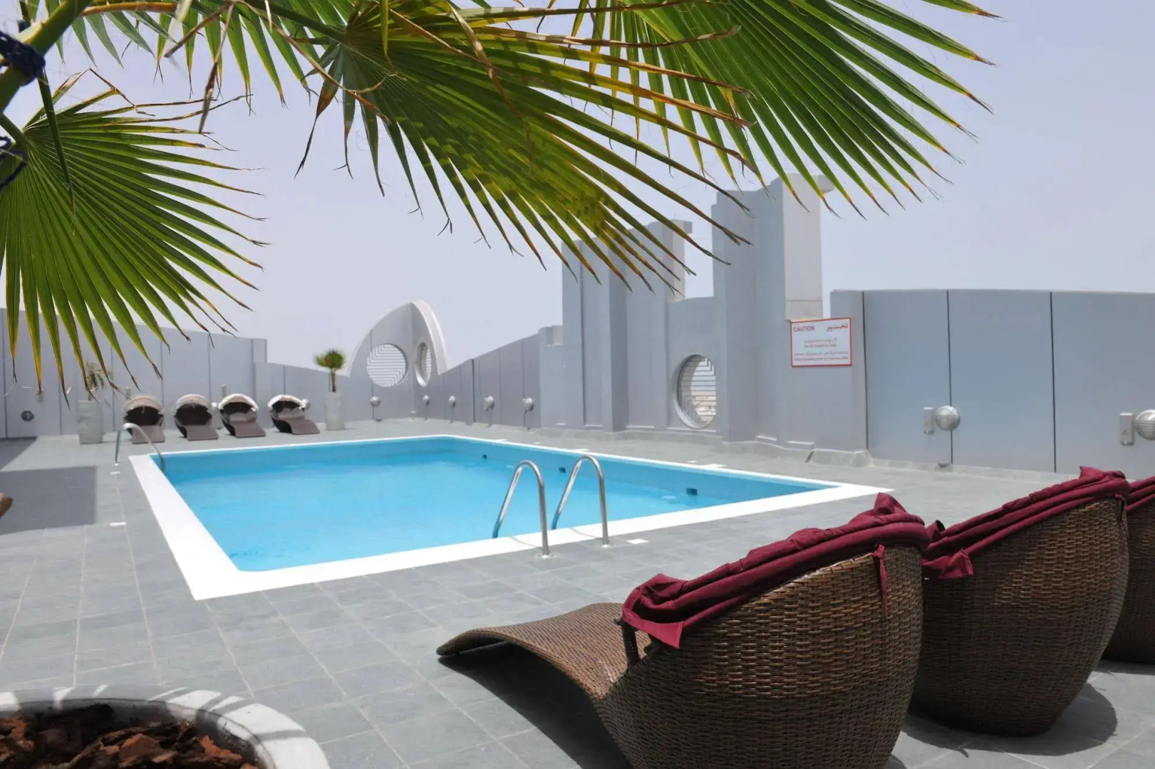 Al Raya Suites