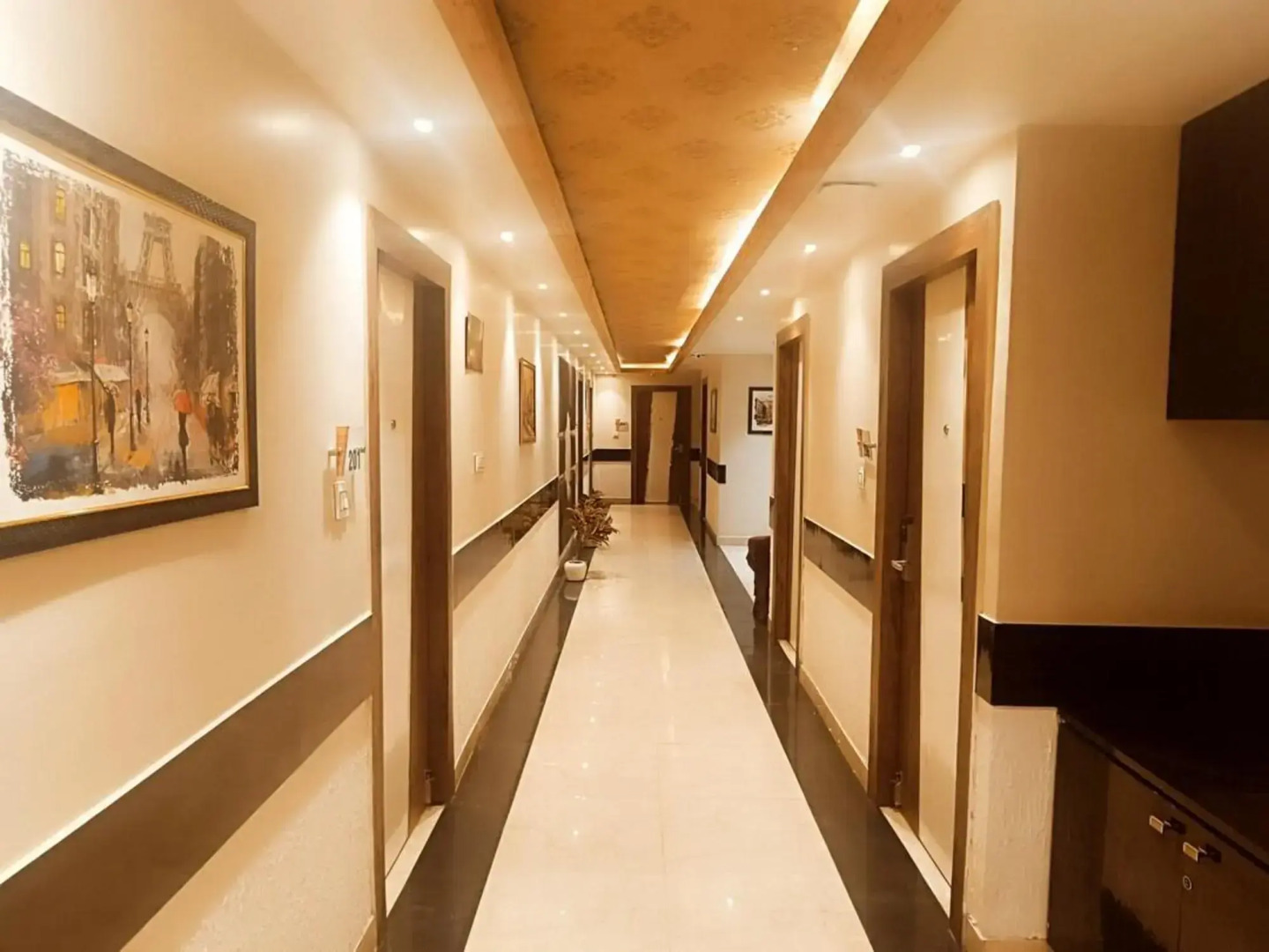 Treebo Tryst Golden Crown