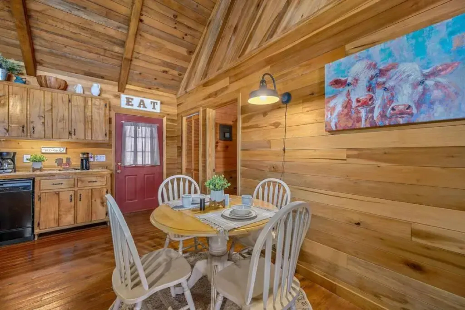 Beautiful View! Log cabin,Fireplace,Hot Tub,Arcade,Pool,Fishing