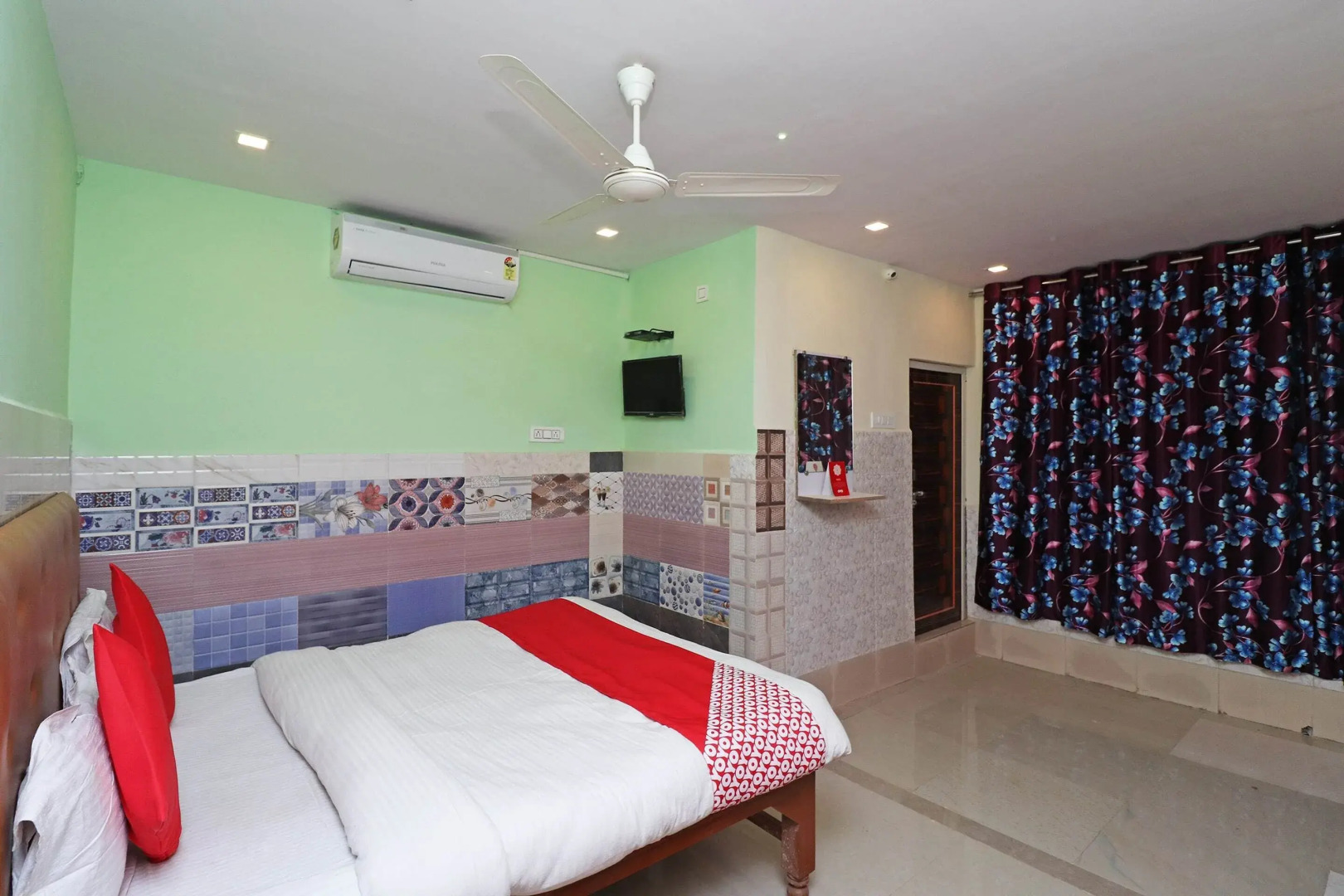OYO 29430 Hotel Kunal